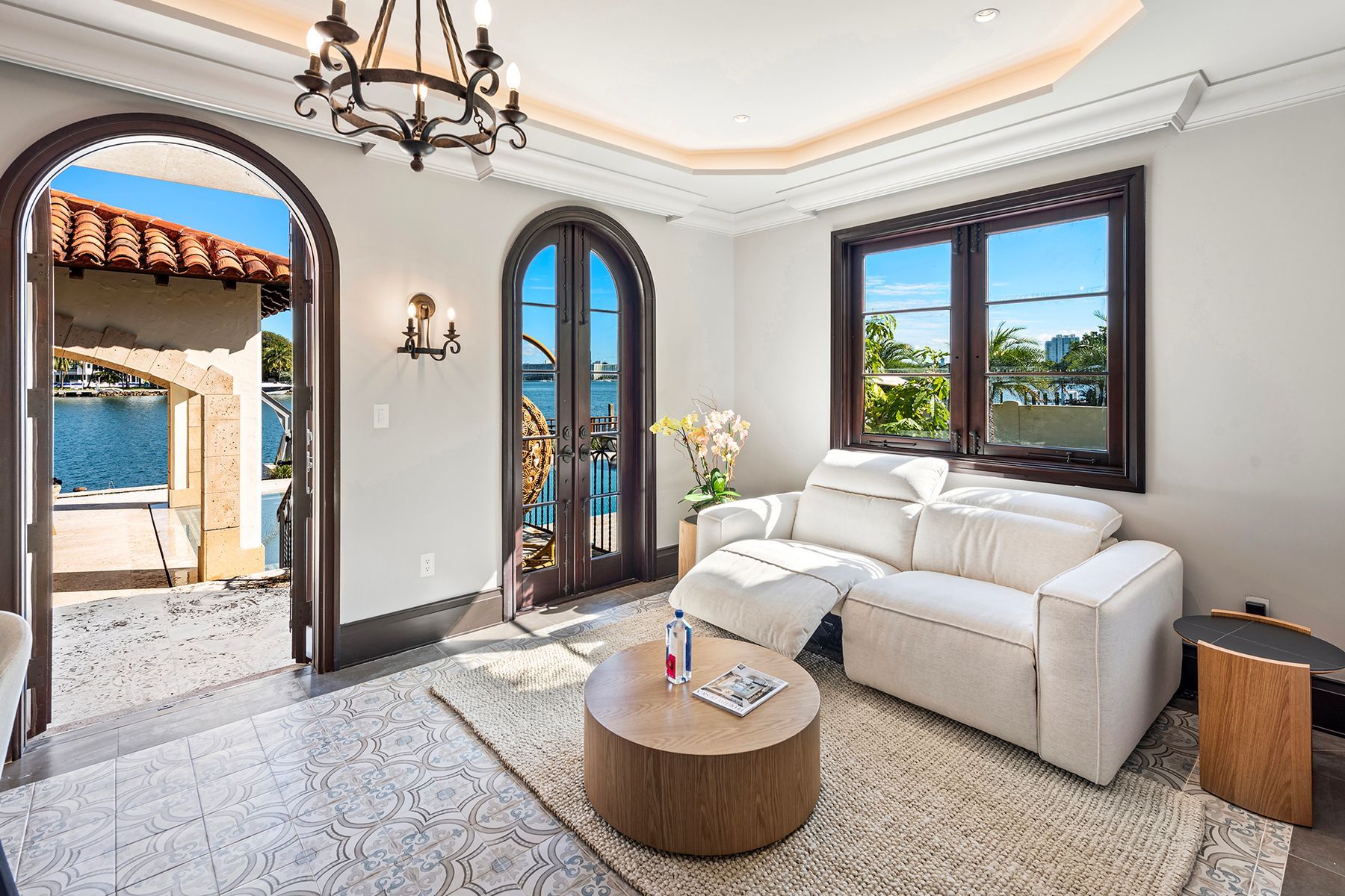 49 Palm Avenue Miami Beach FL 33139
