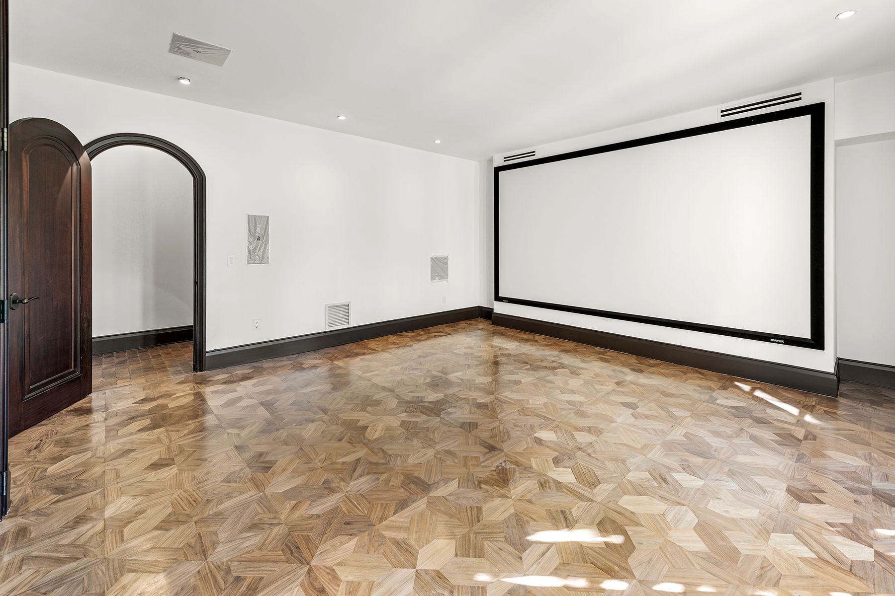 49 Palm Avenue Miami Beach FL 33139
