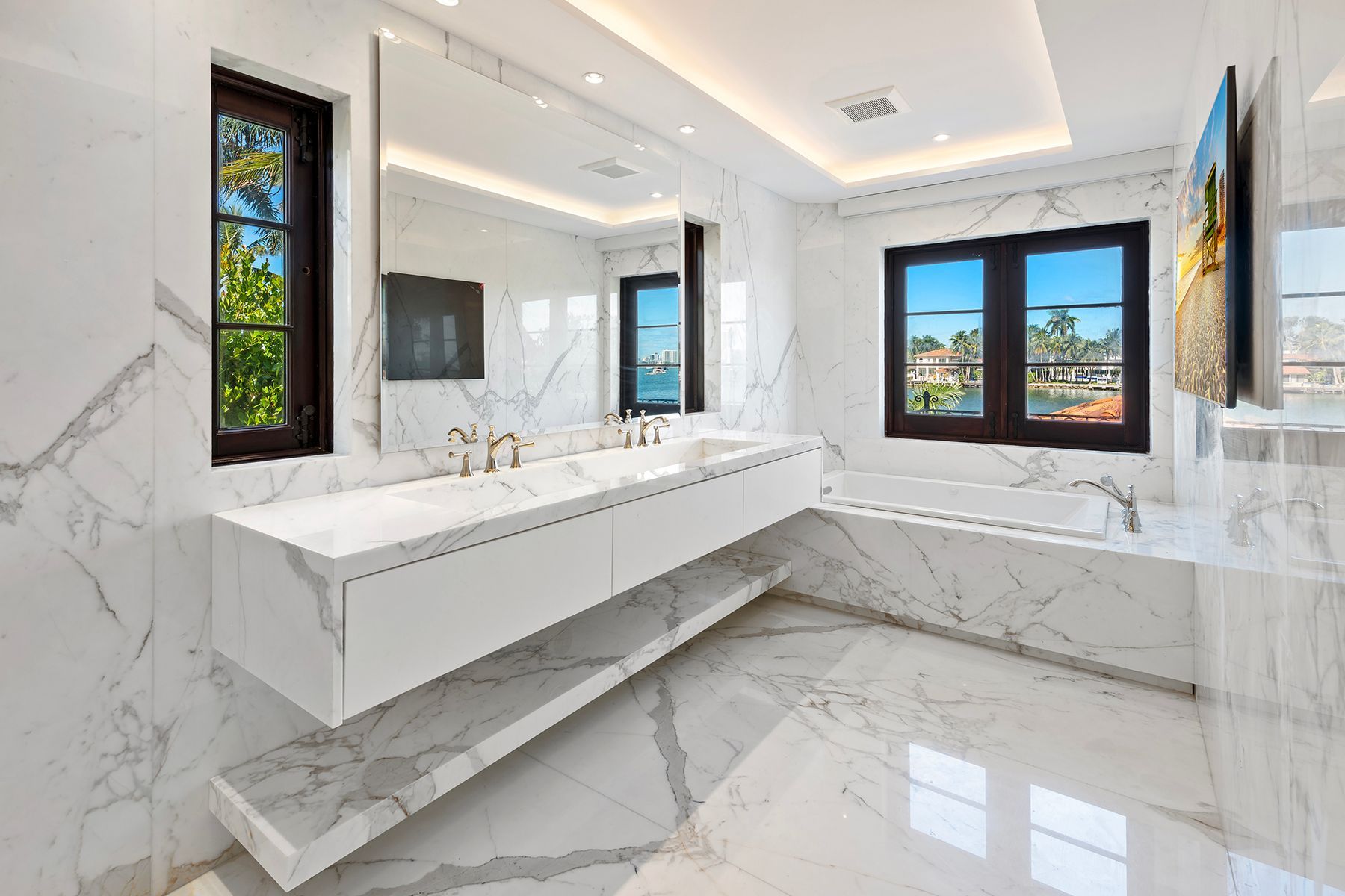 49 Palm Avenue Miami Beach FL 33139