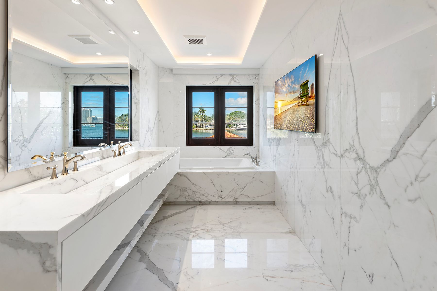 49 Palm Avenue Miami Beach FL 33139
