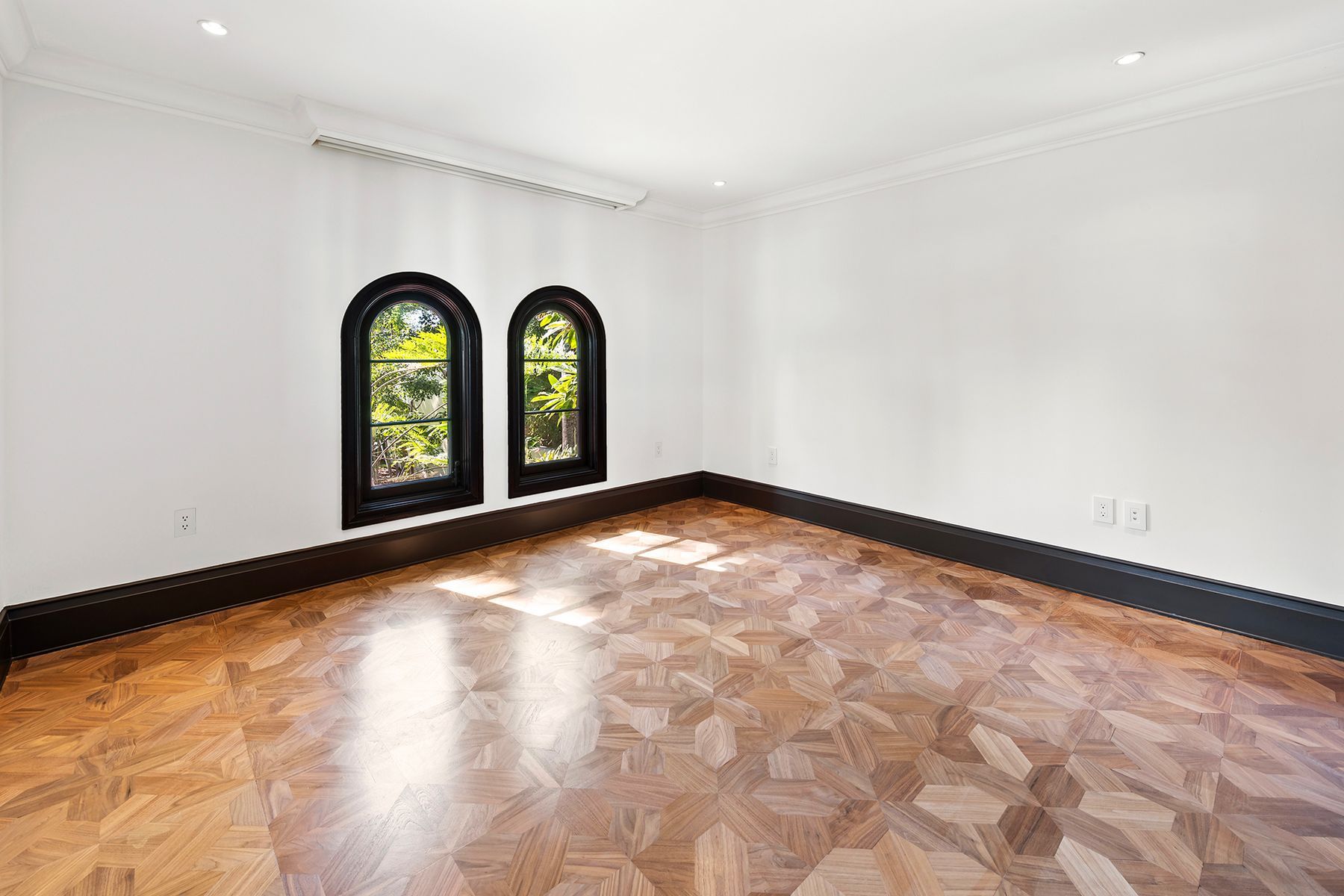 49 Palm Avenue Miami Beach FL 33139