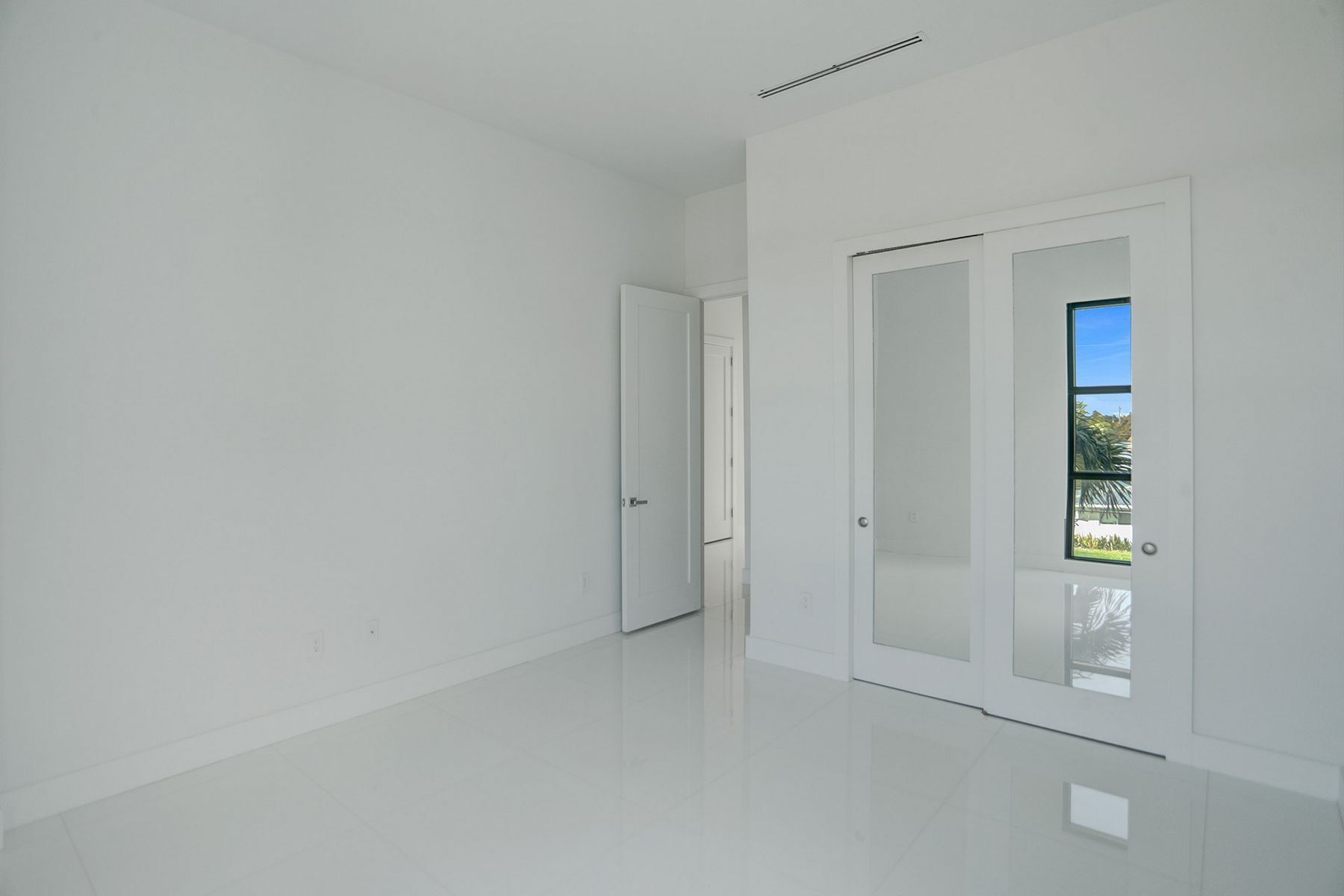 2040 NE 121st Road North Miami FL 33181