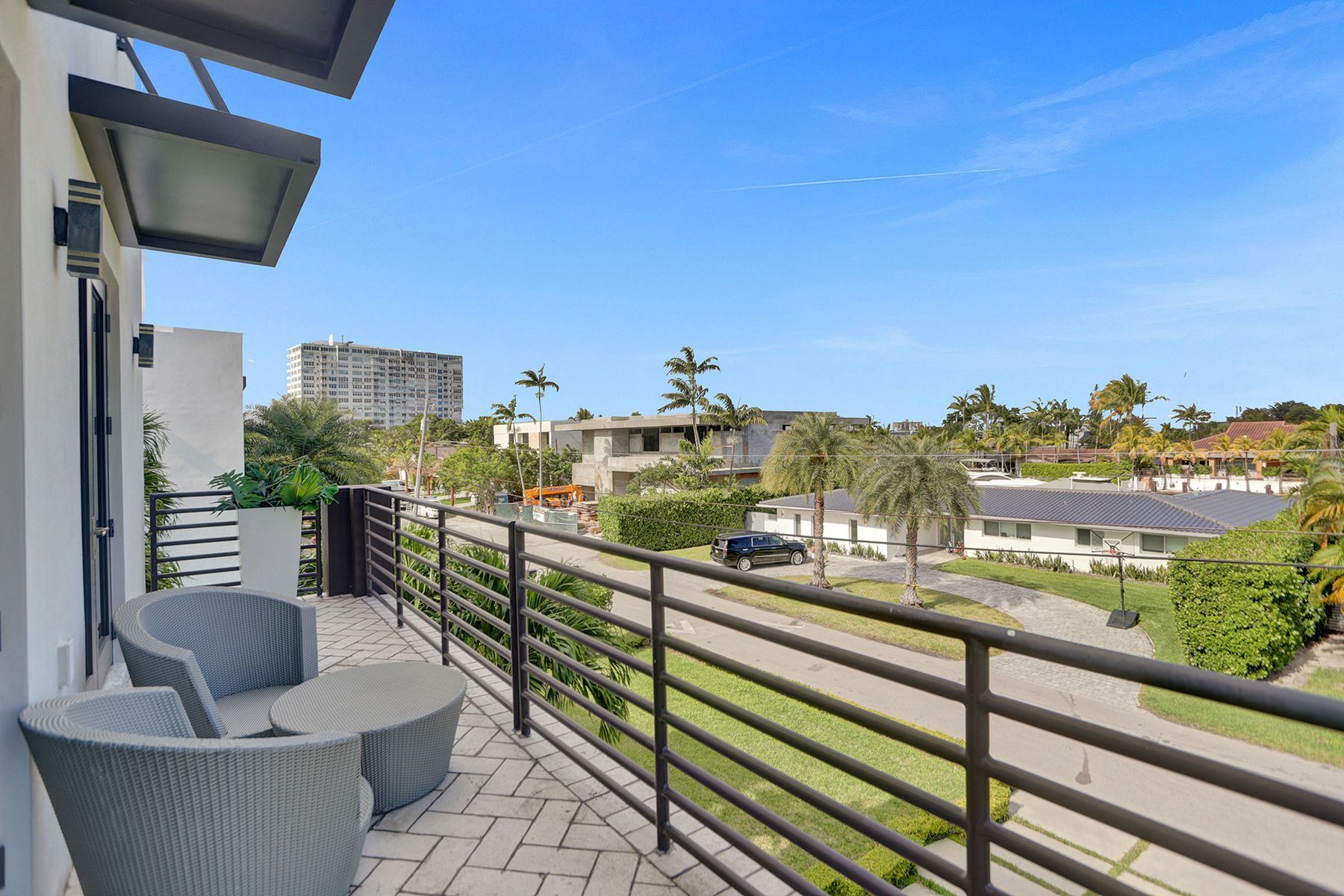 2040 NE 121st Road North Miami FL 33181
