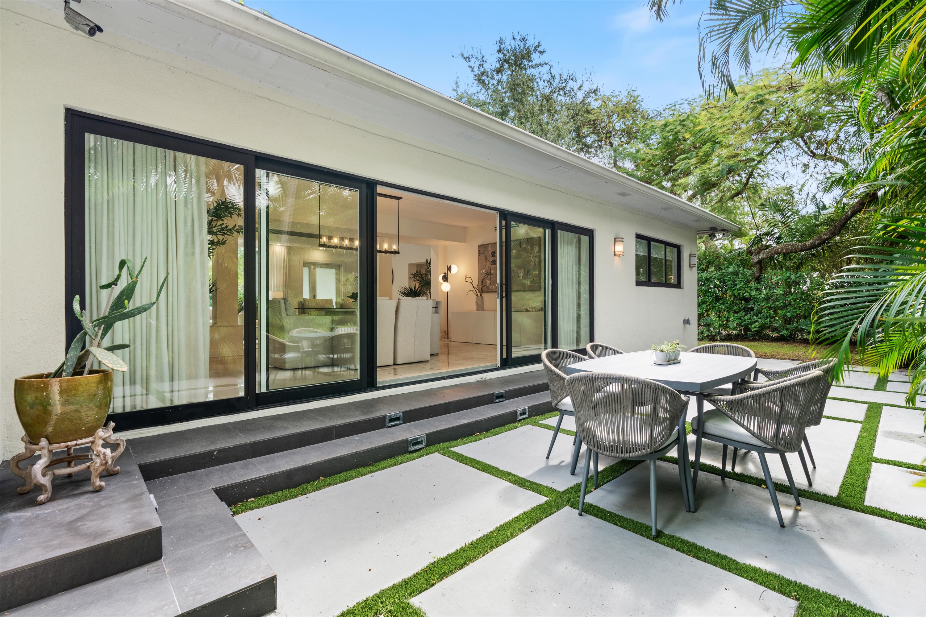 5050 NE 5th Avenue Miami FL 33137