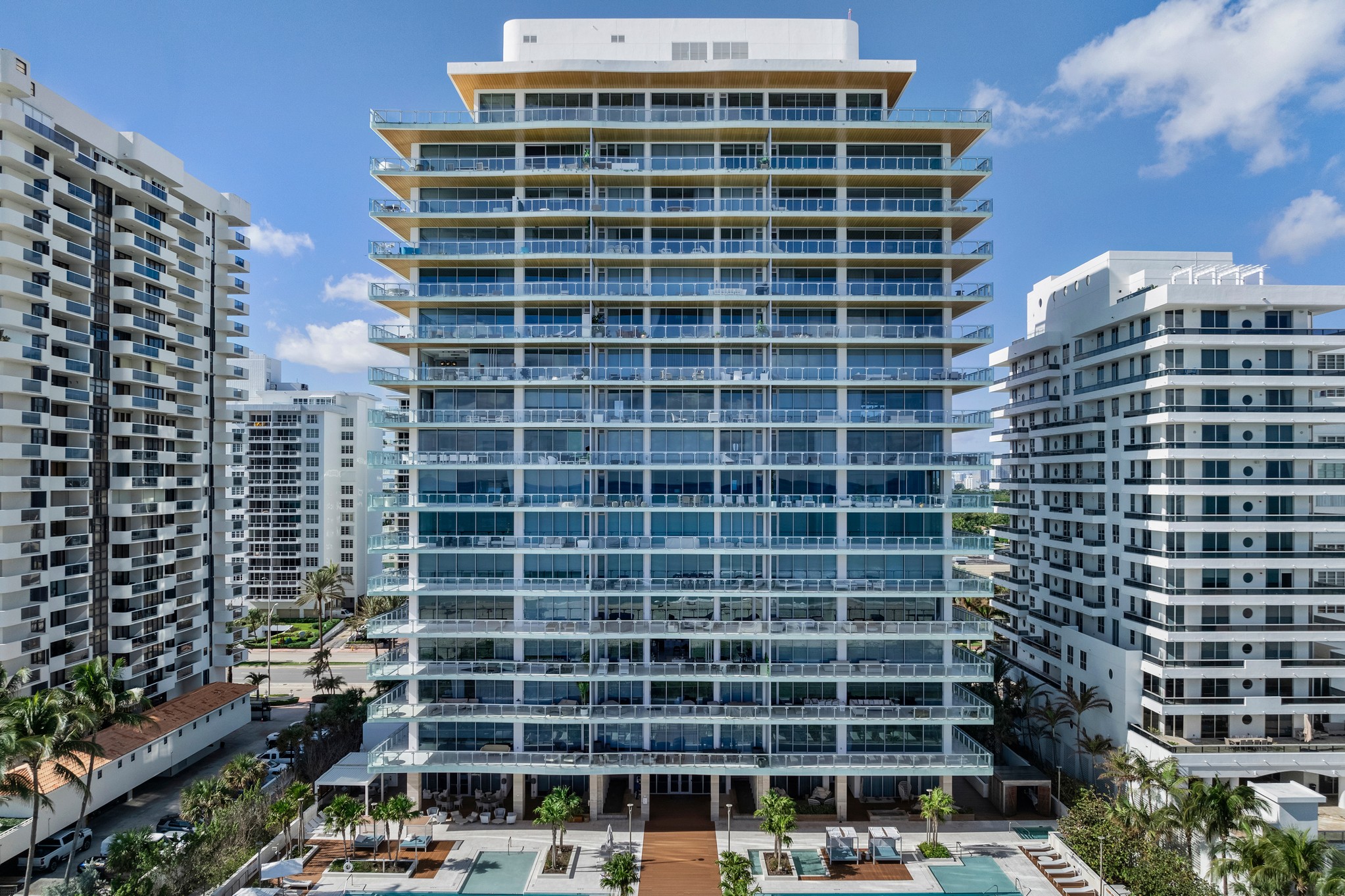 5775 Collins Avenue Miami Beach FL 33140