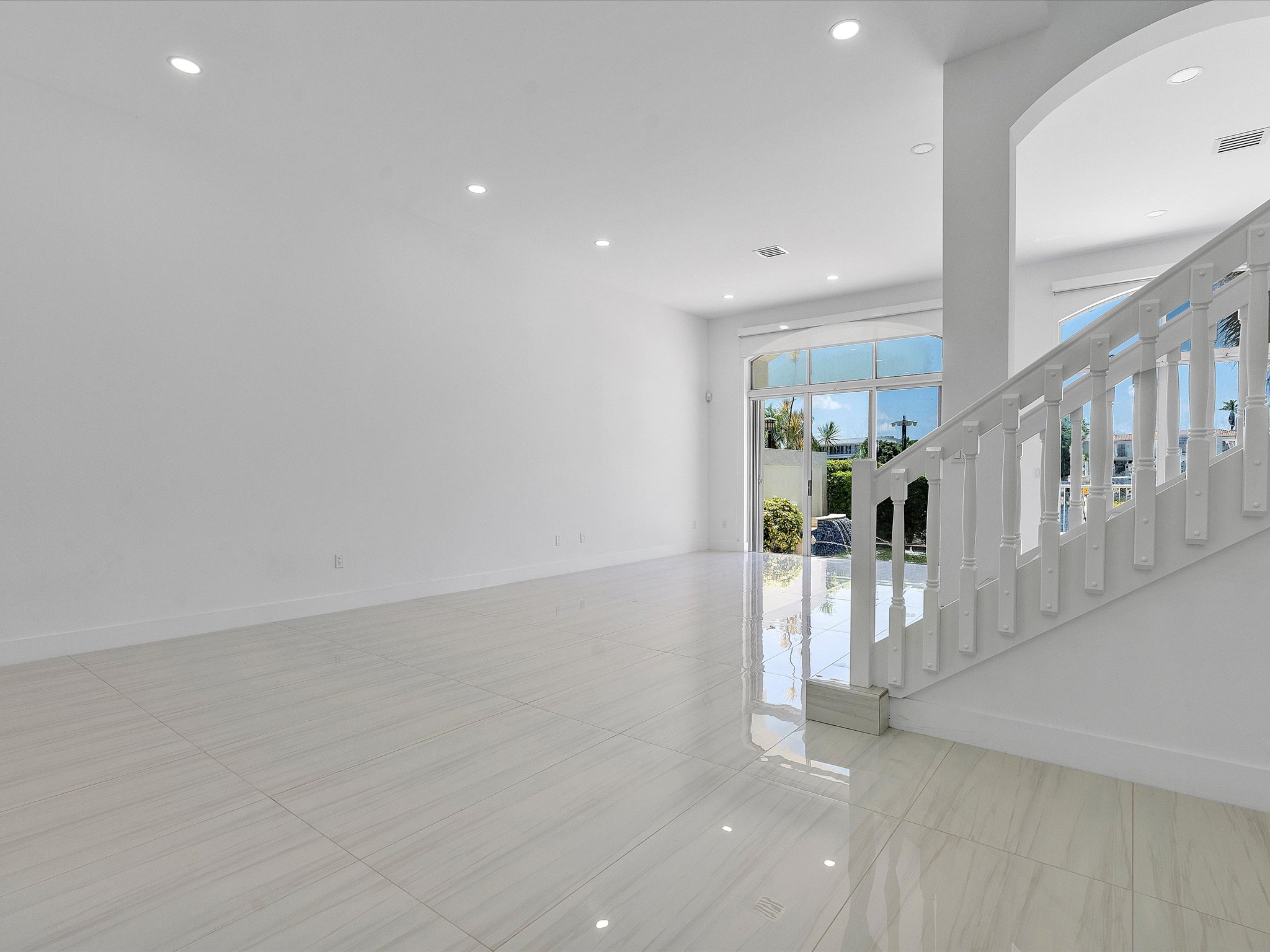 21301 NE 38th Avenue Aventura FL 33180