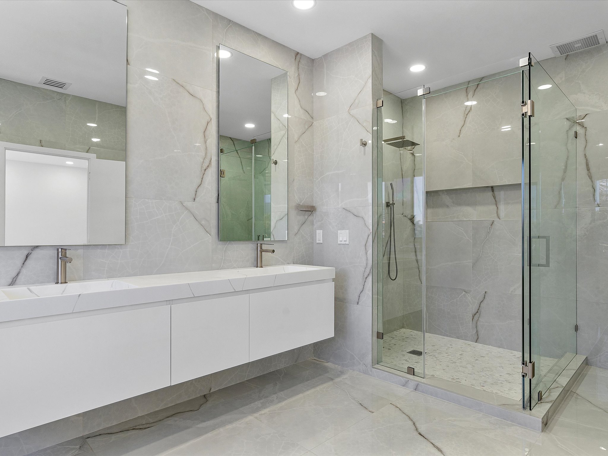 21301 NE 38th Avenue Aventura FL 33180