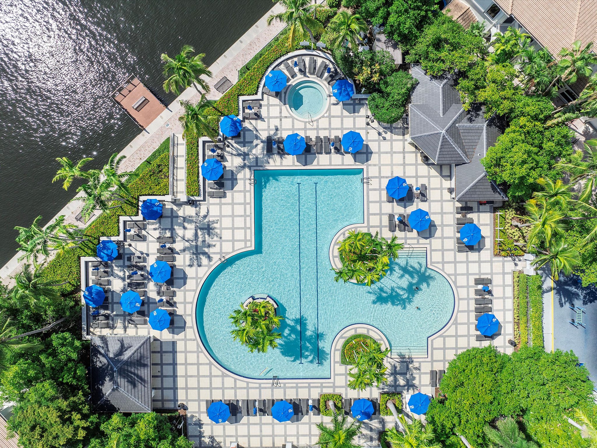 21301 NE 38th Avenue Aventura FL 33180