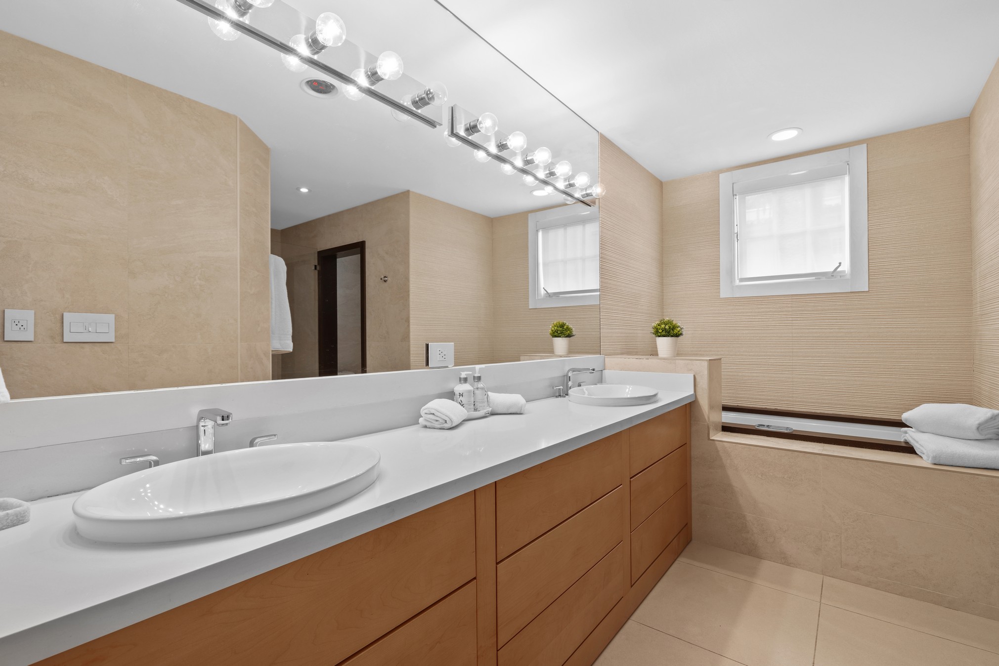 19127 Fisher Island Drive Miami Beach FL 33109