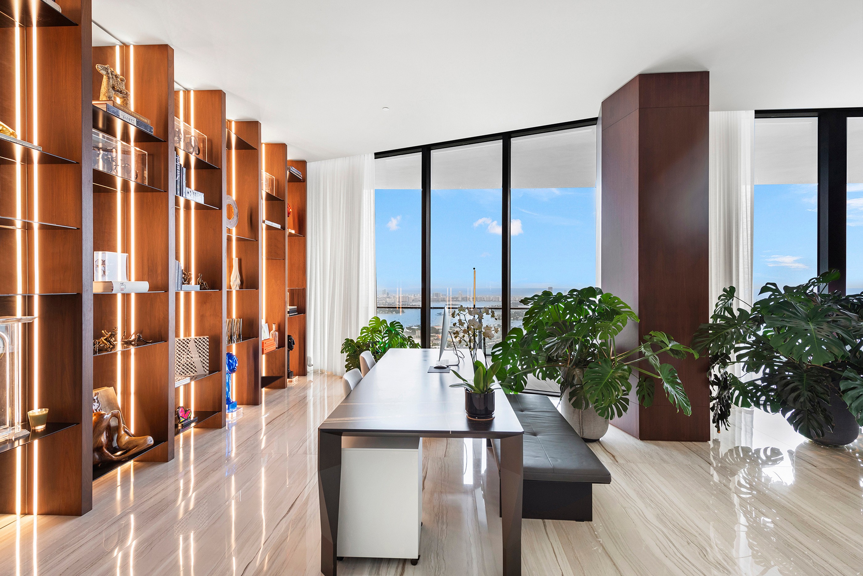 1000 Biscayne Boulevard Miami FL 33132