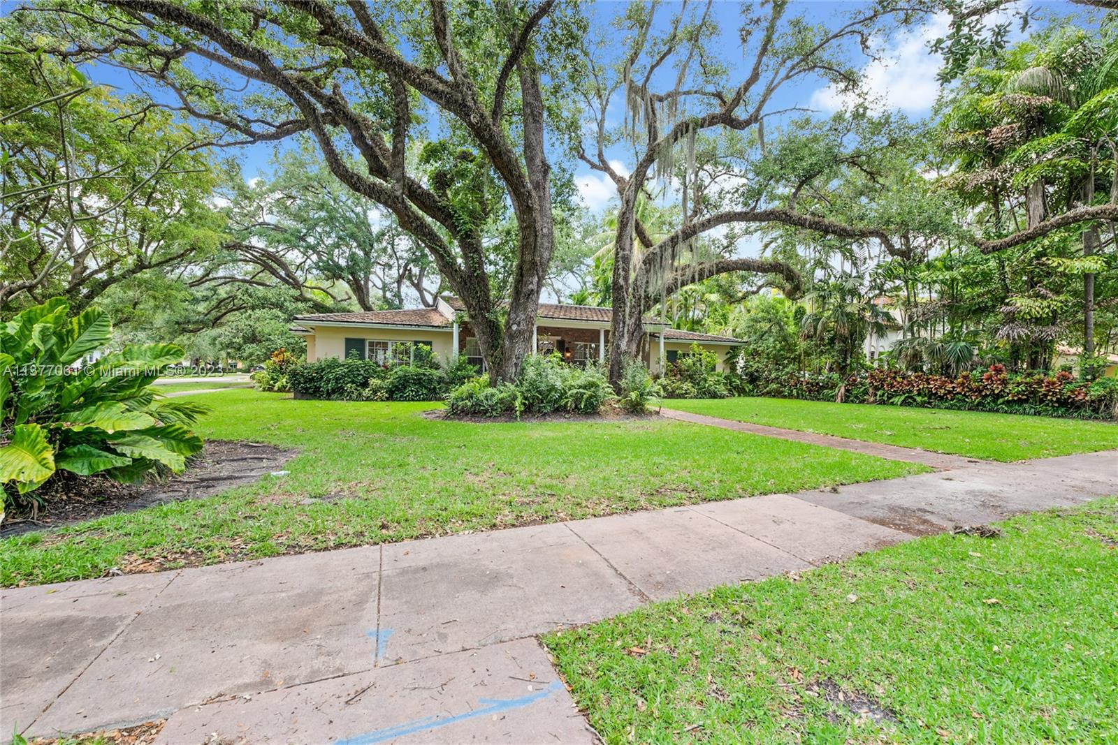 1261 Coral Way Coral Gables FL 33134