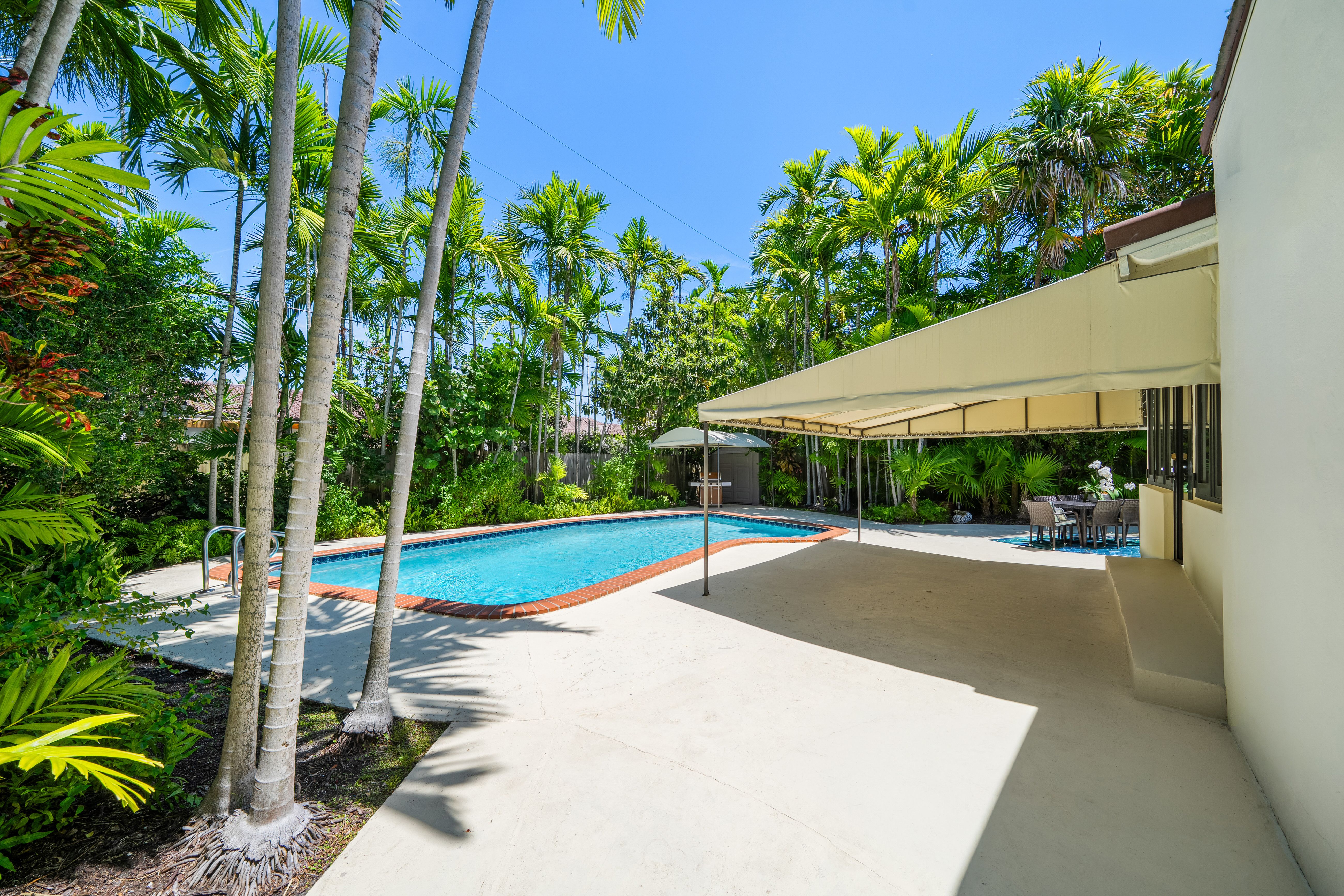 739 Lakeview Drive Miami Beach FL 33140