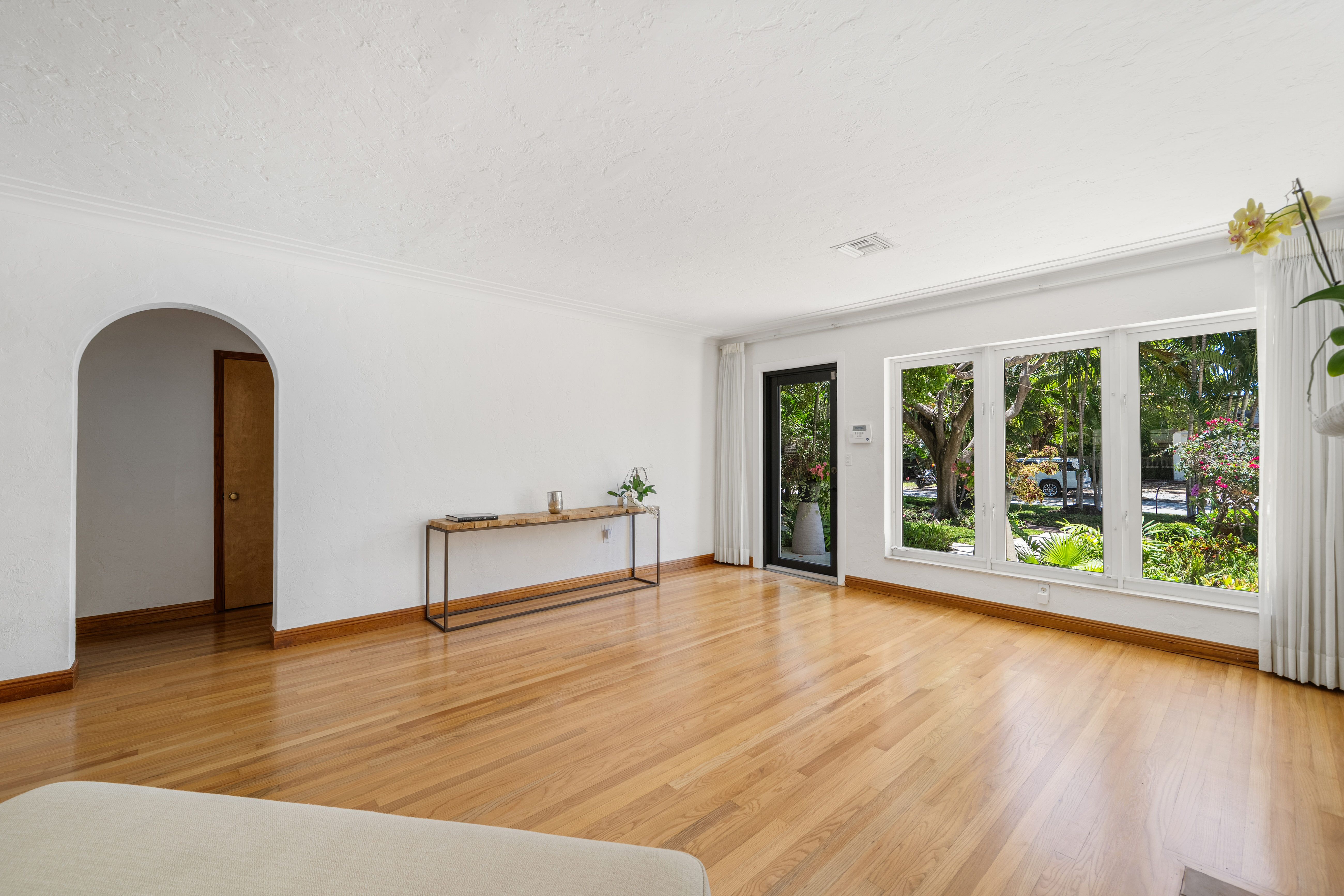 739 Lakeview Drive Miami Beach FL 33140