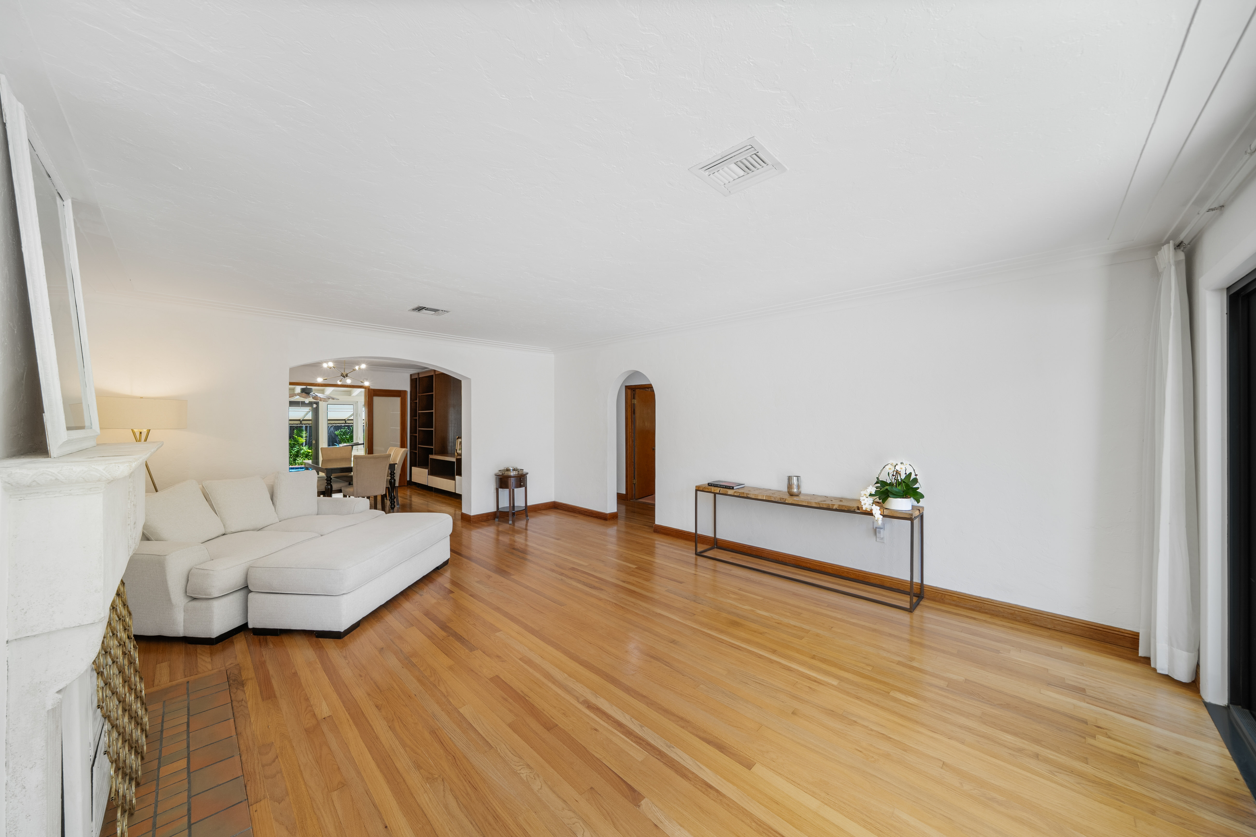 739 Lakeview Drive Miami Beach FL 33140