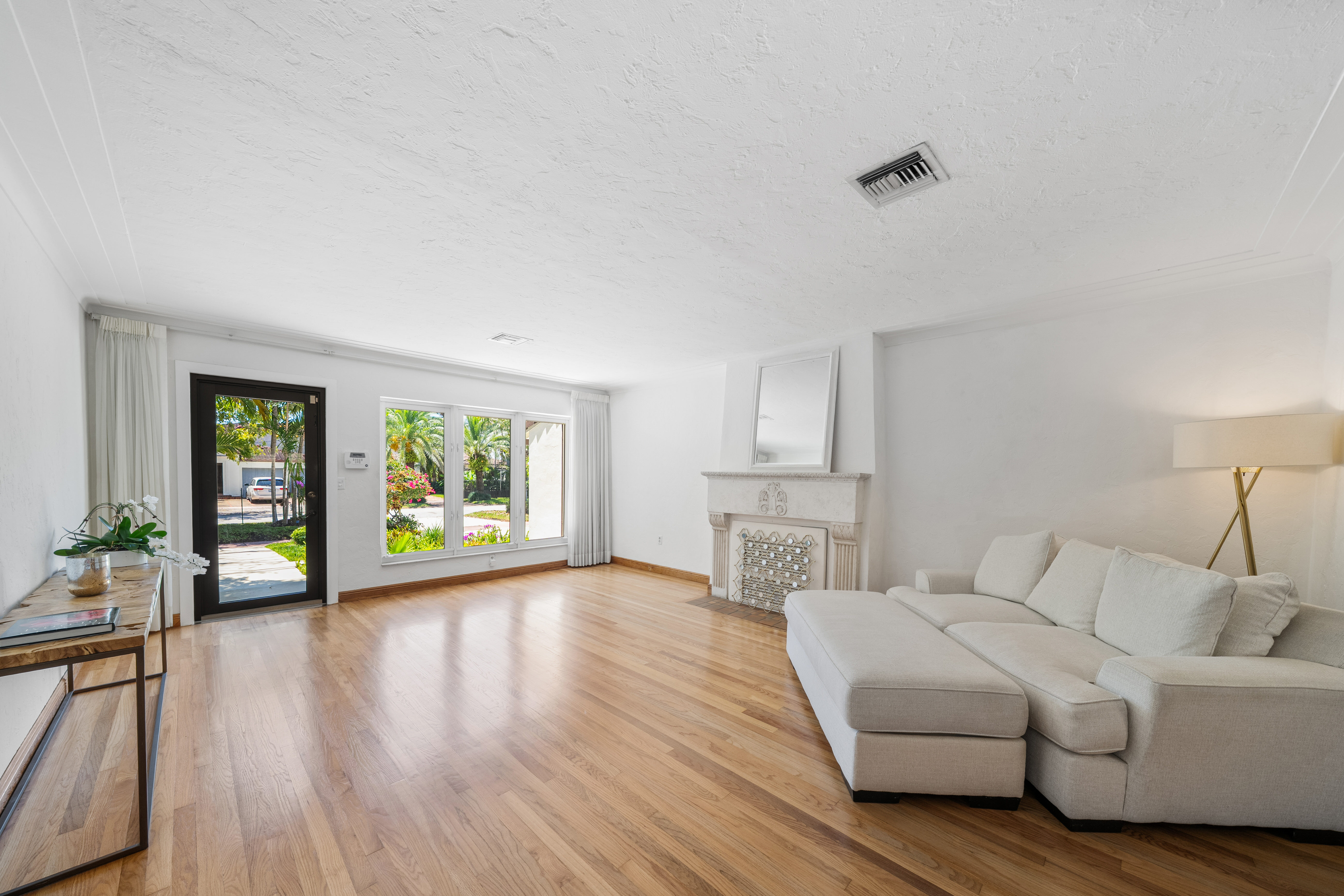 739 Lakeview Drive Miami Beach FL 33140