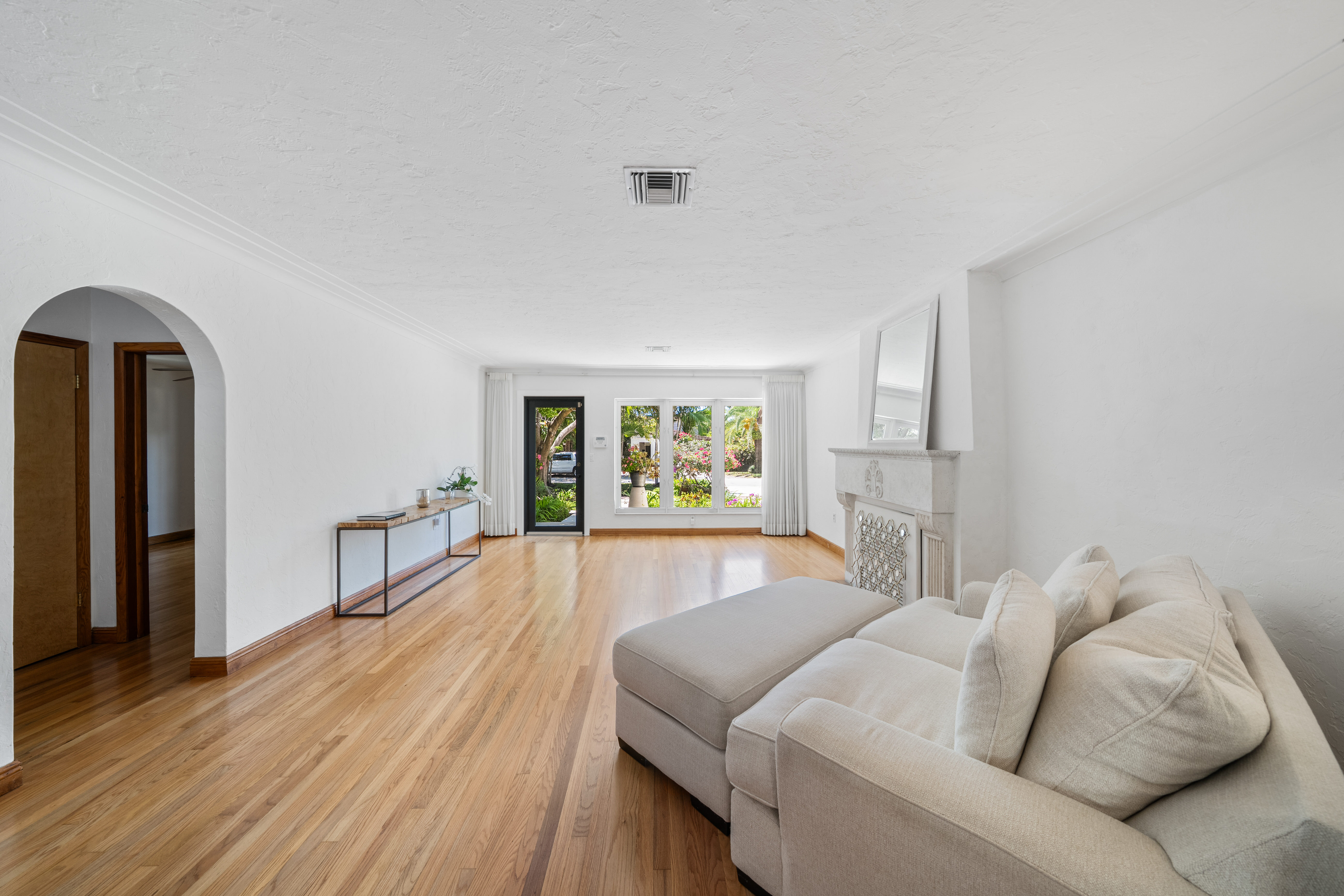 739 Lakeview Drive Miami Beach FL 33140
