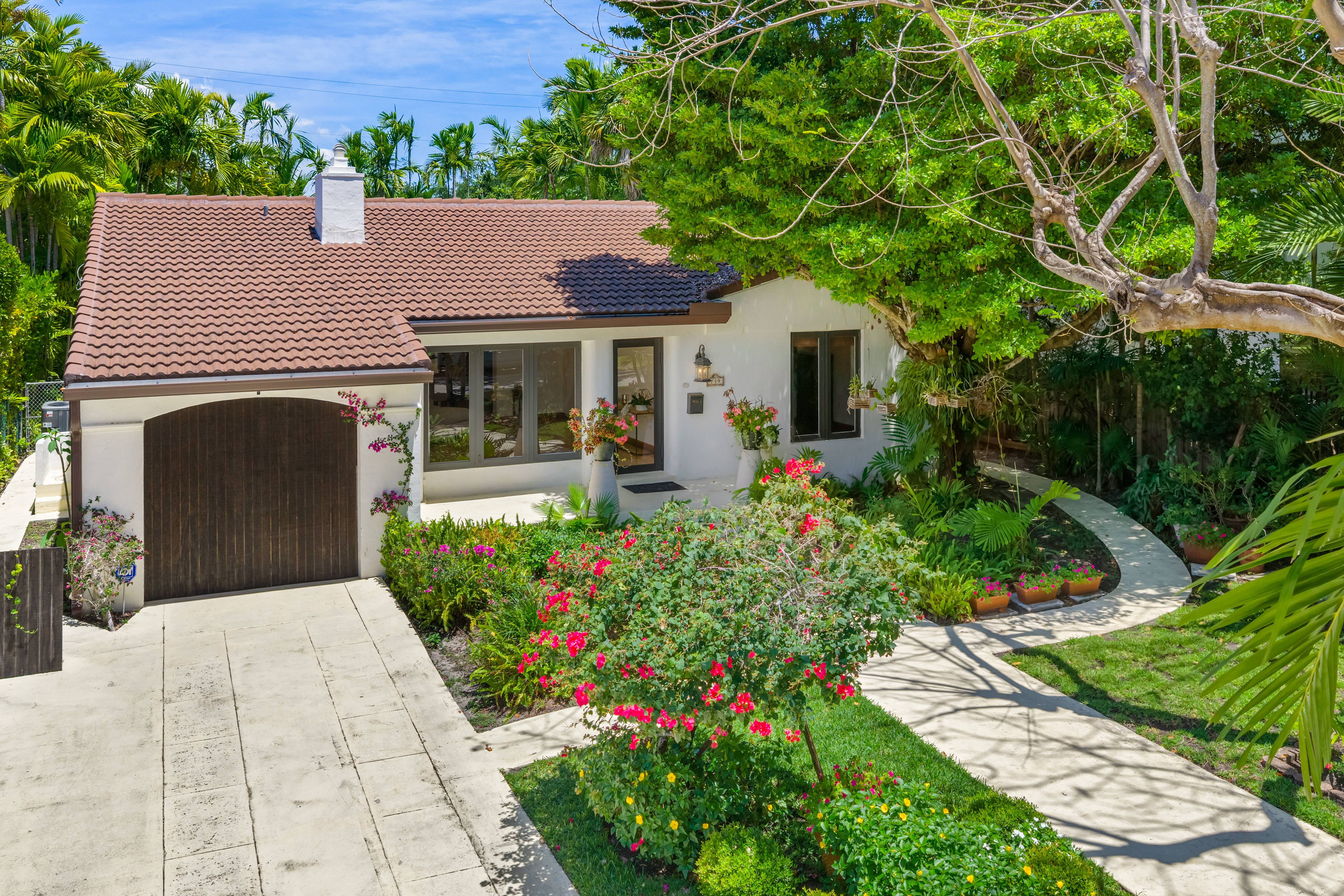 739 Lakeview Drive Miami Beach FL 33140