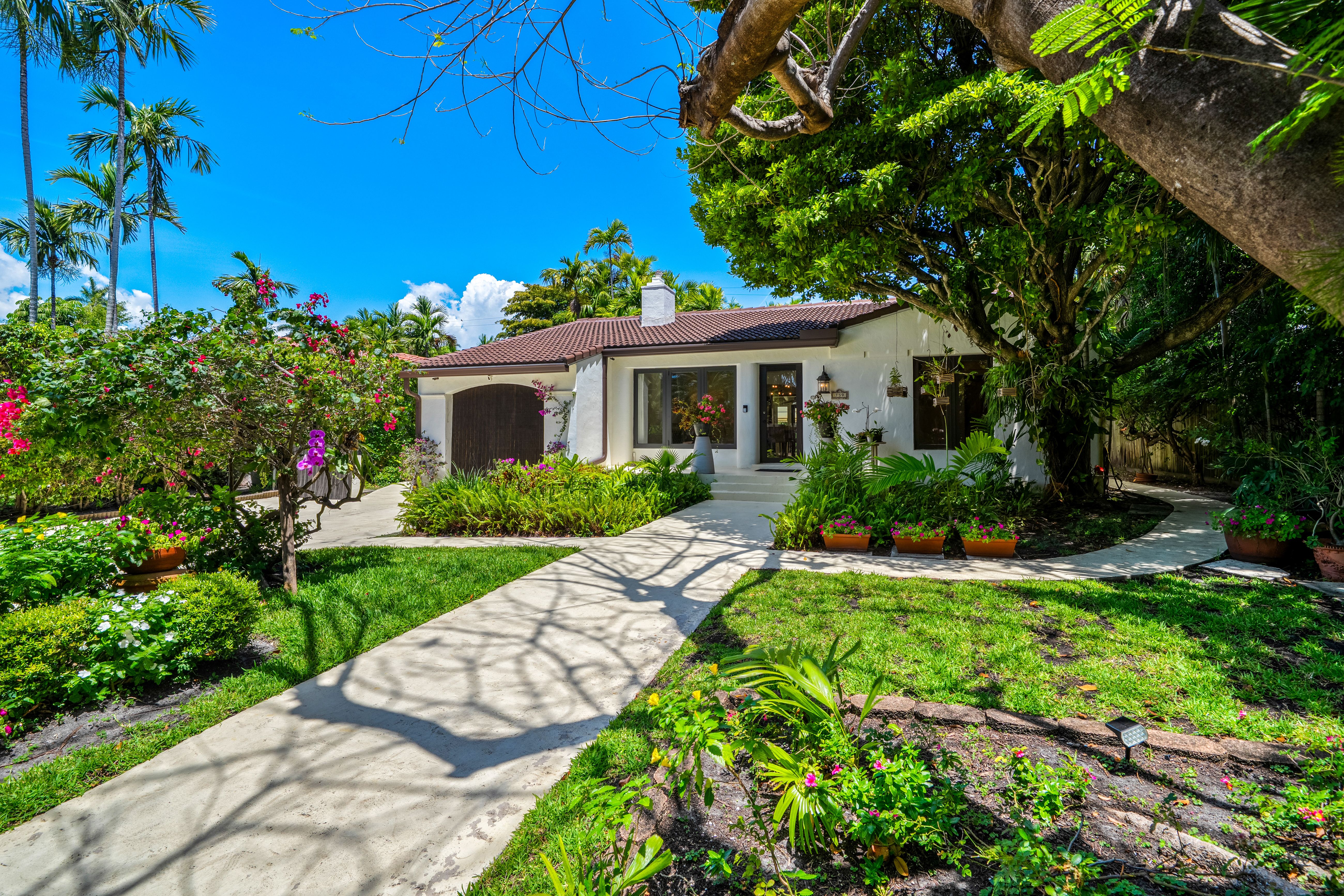 739 Lakeview Drive Miami Beach FL 33140