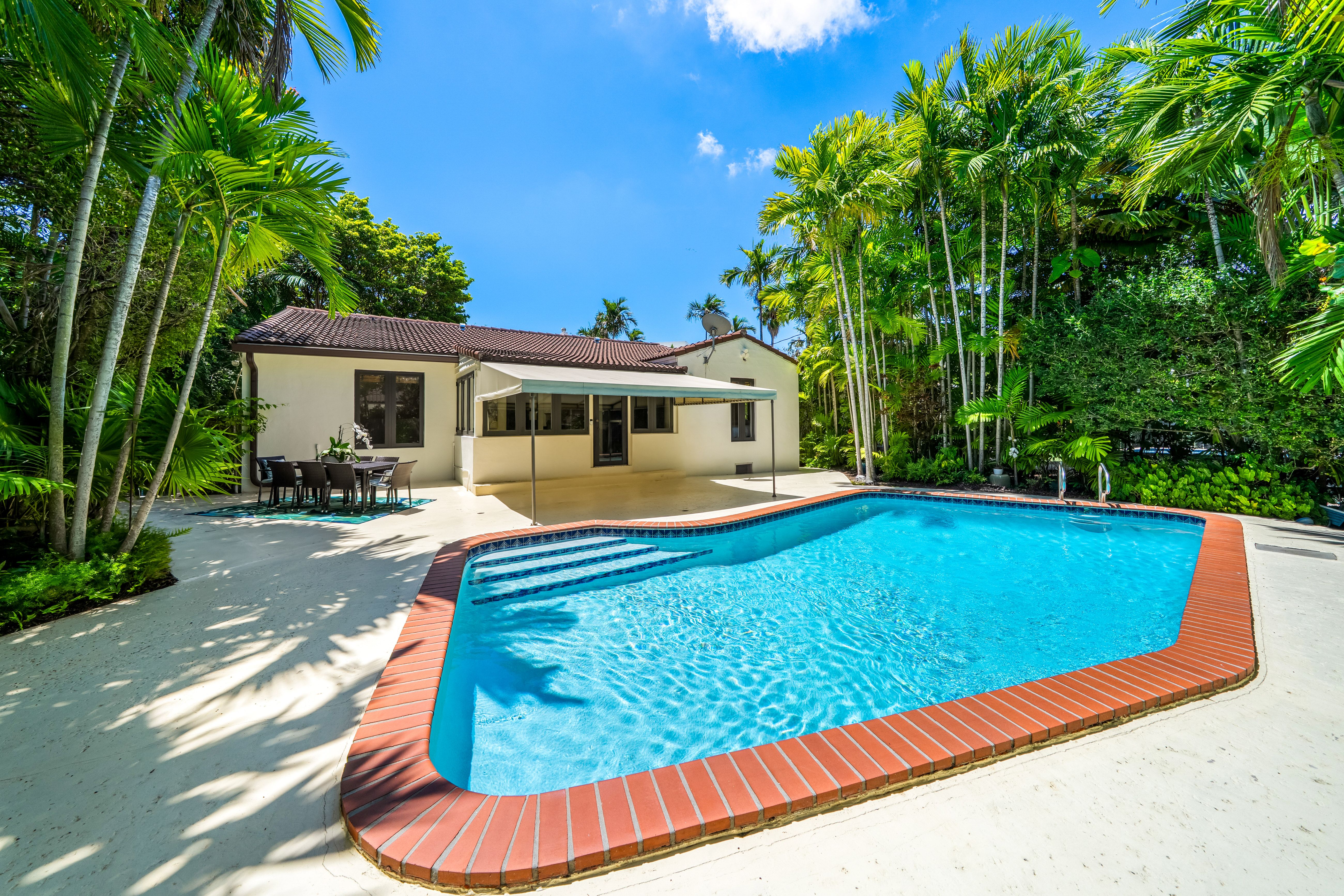 739 Lakeview Drive Miami Beach FL 33140