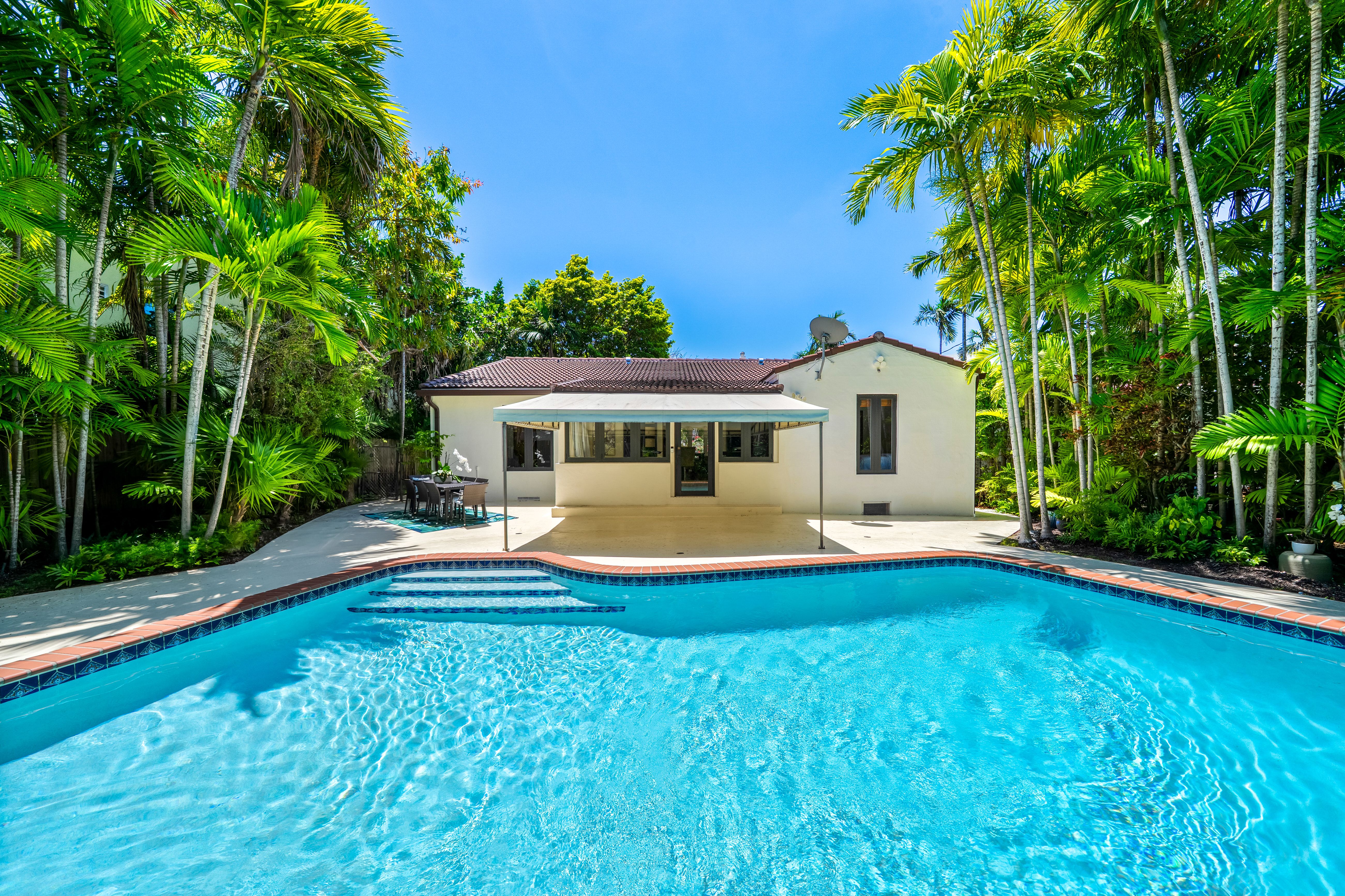 739 Lakeview Drive Miami Beach FL 33140