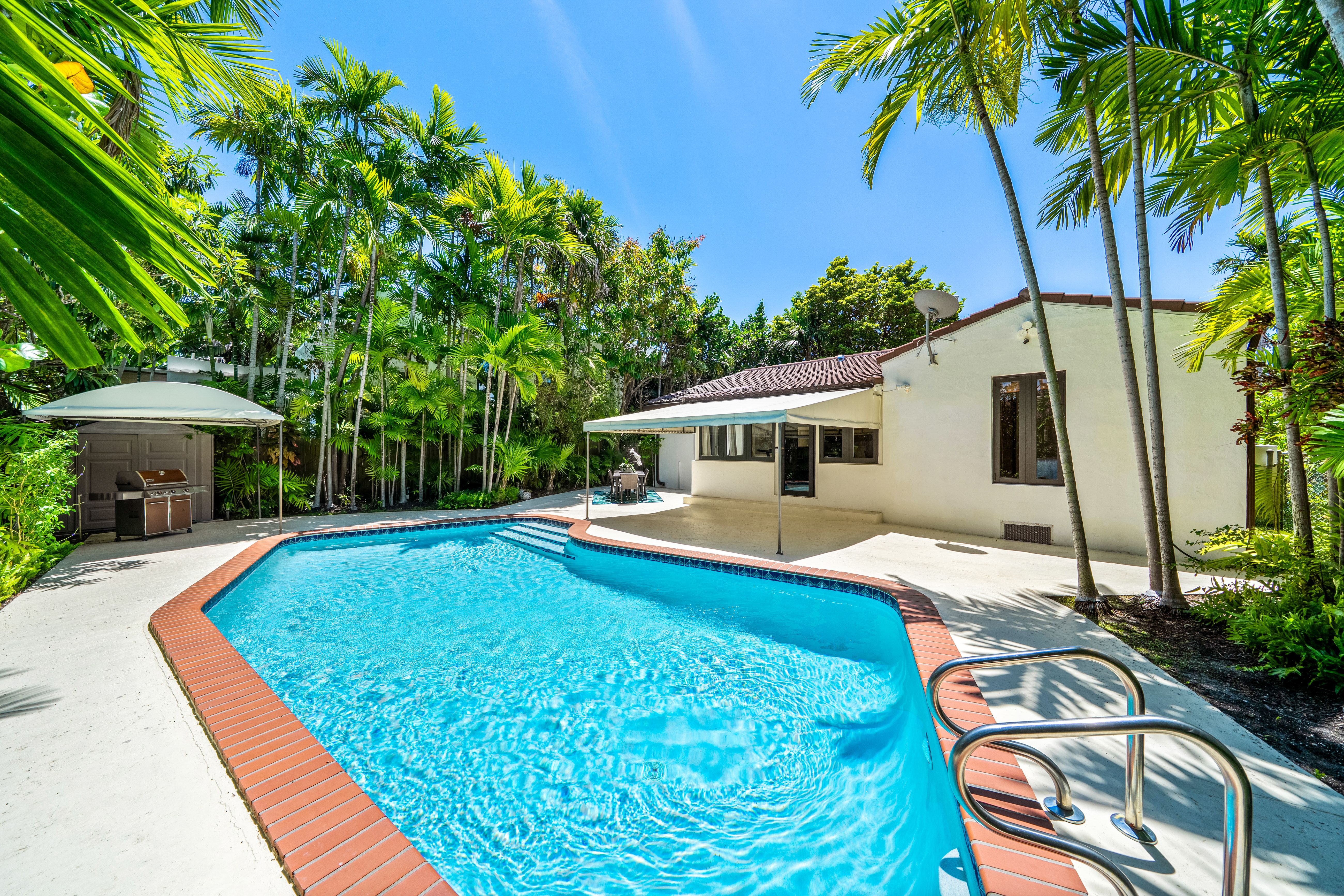 739 Lakeview Drive Miami Beach FL 33140