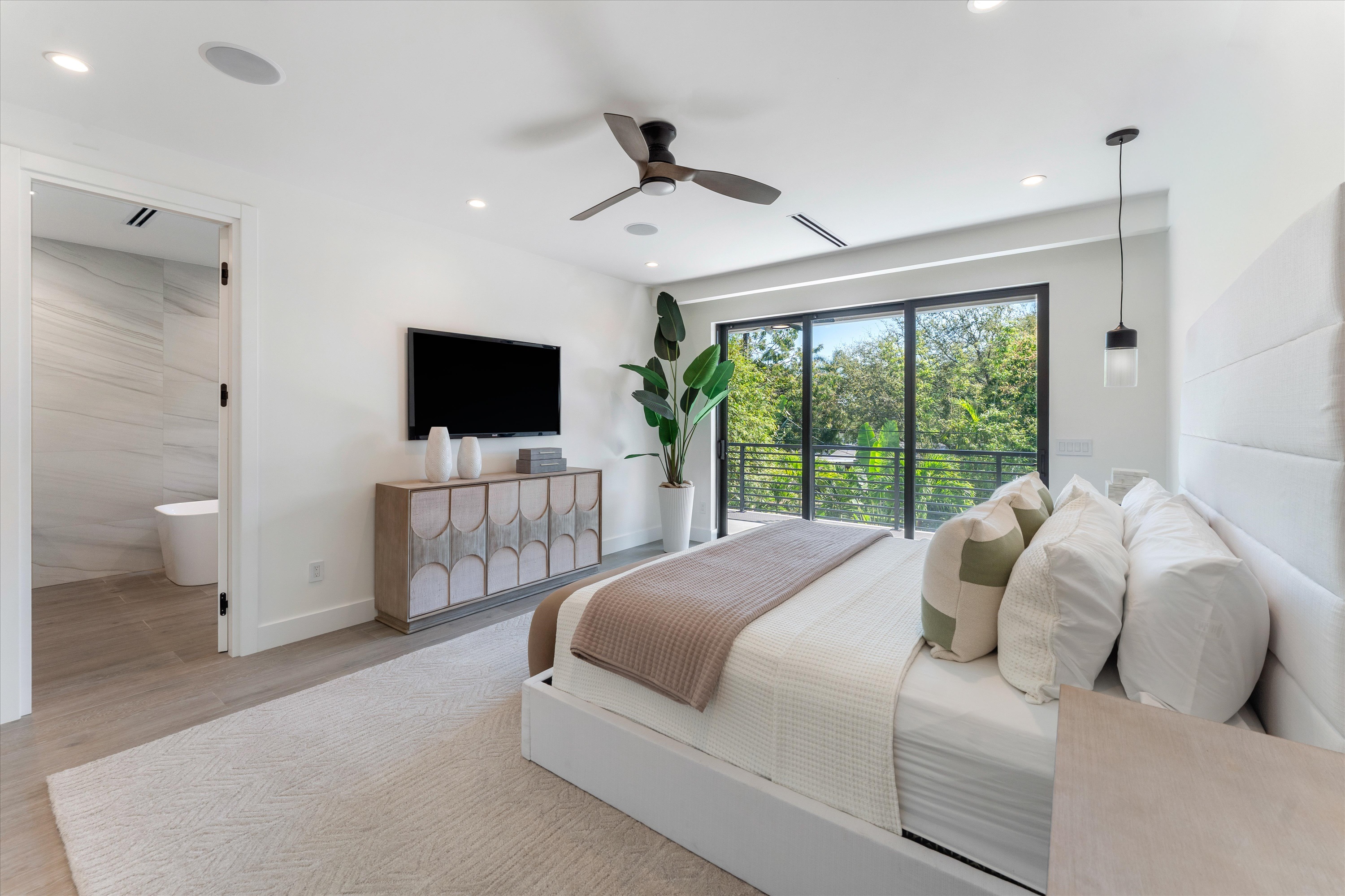 1122 NE 10th Avenue Fort Lauderdale FL 33304