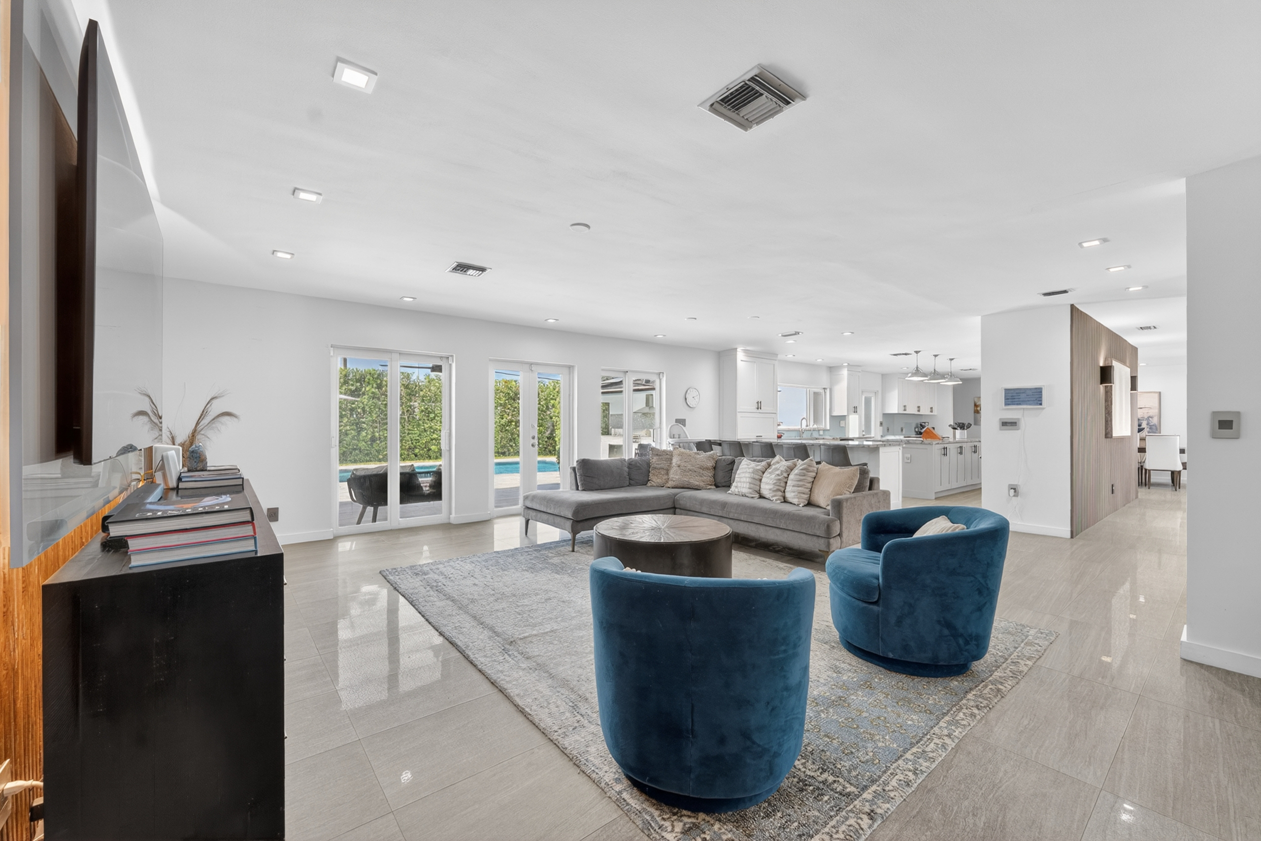 1865 NE 197th Terrace Miami FL 33179