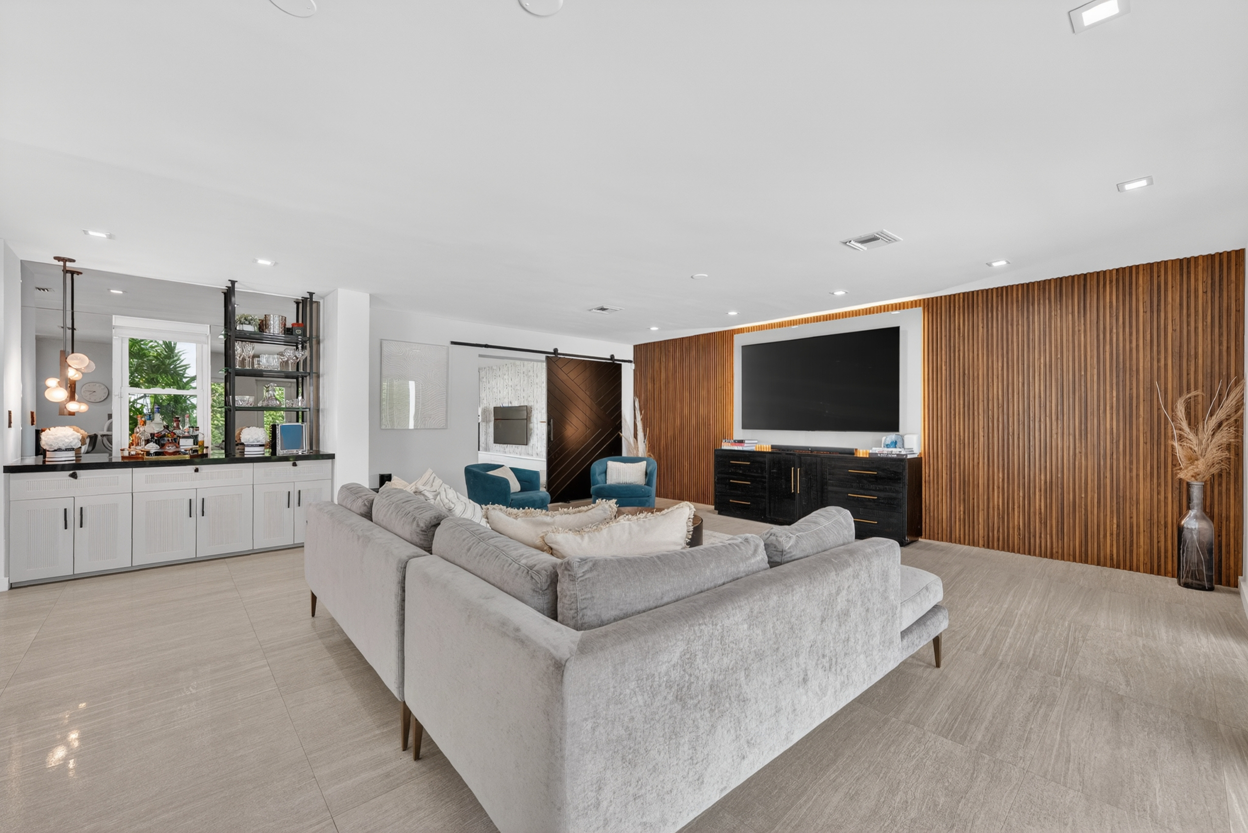 1865 NE 197th Terrace Miami FL 33179