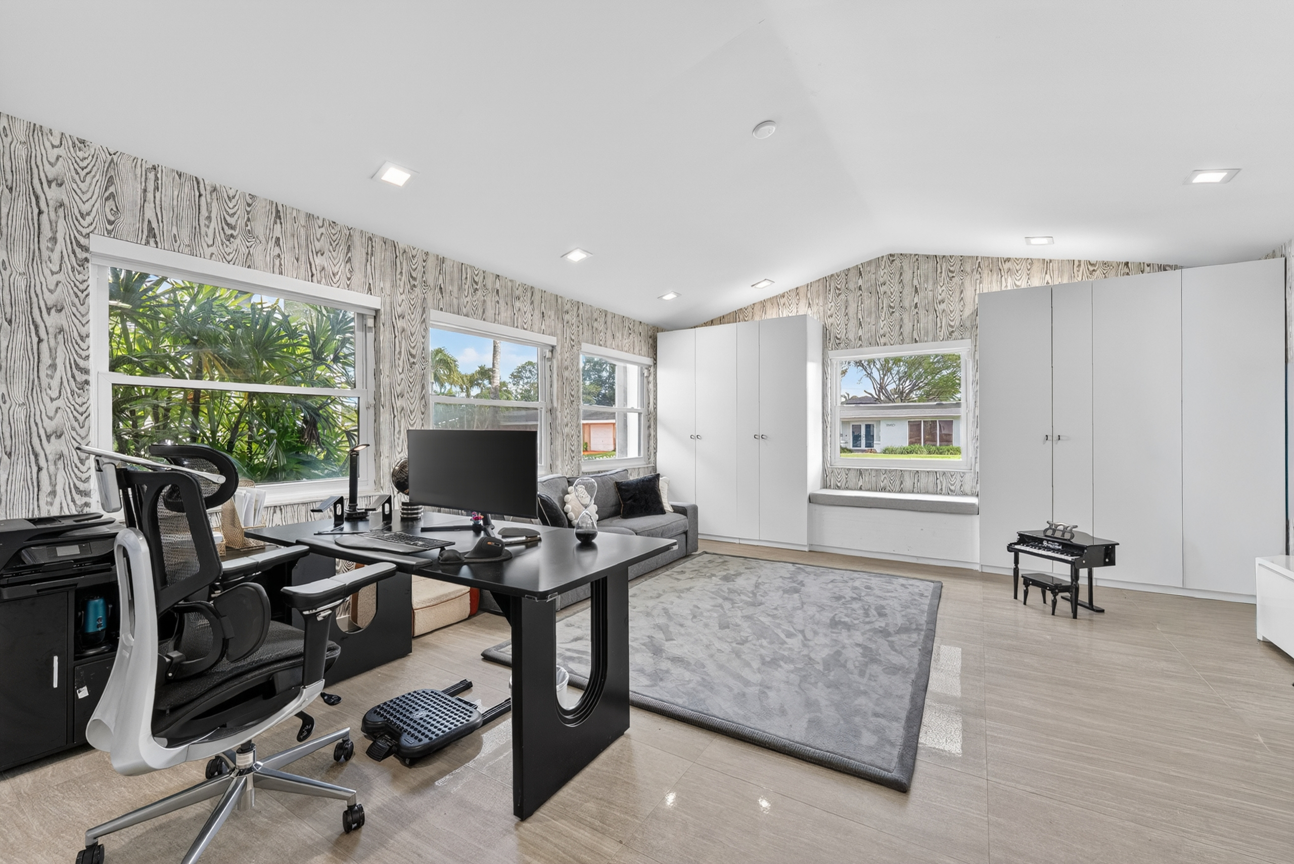 1865 NE 197th Terrace Miami FL 33179