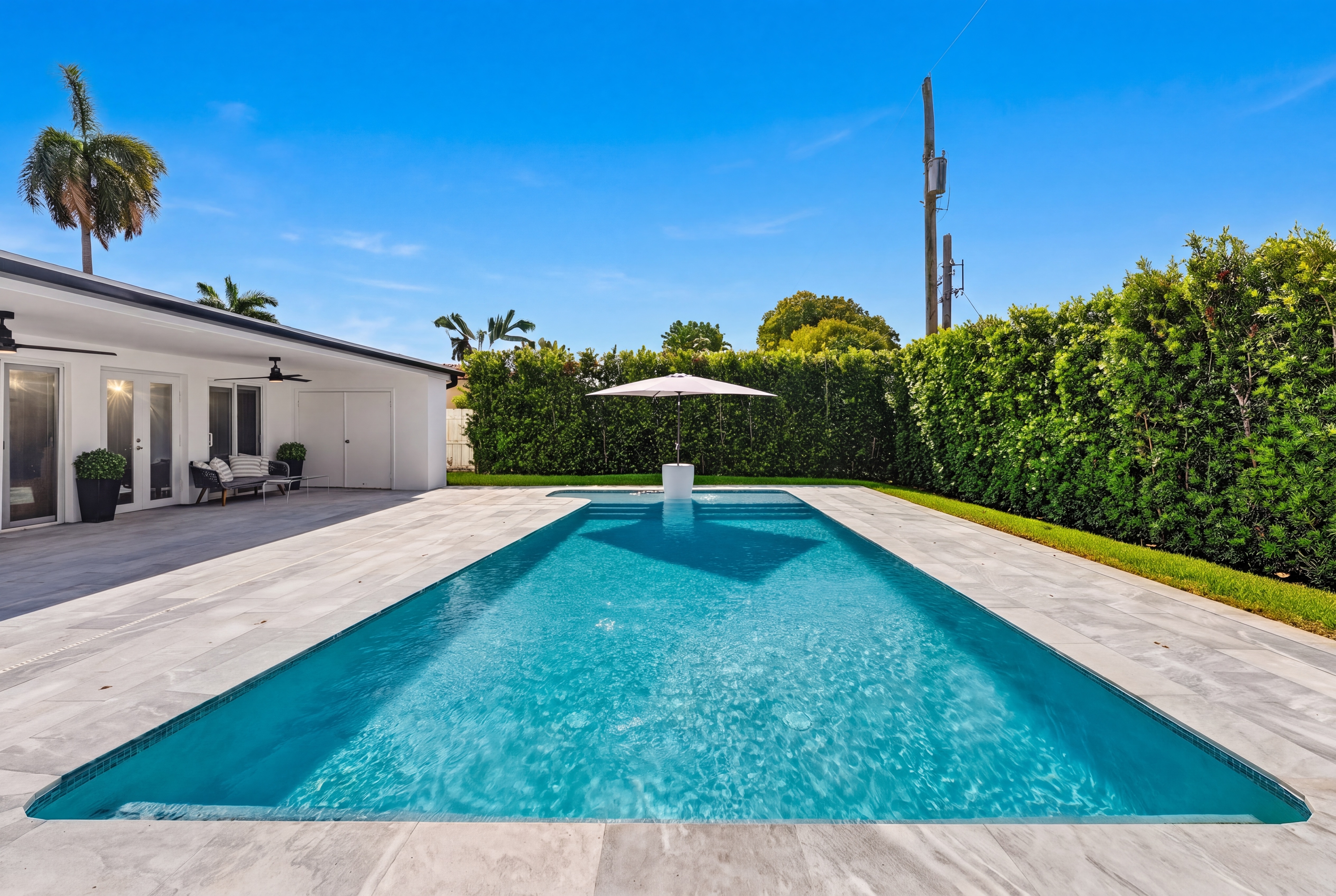 1865 NE 197th Terrace Miami FL 33179