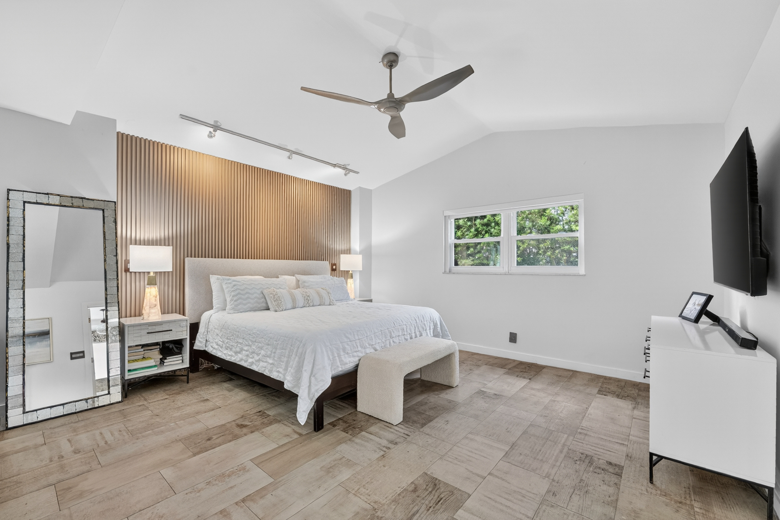 1865 NE 197th Terrace Miami FL 33179