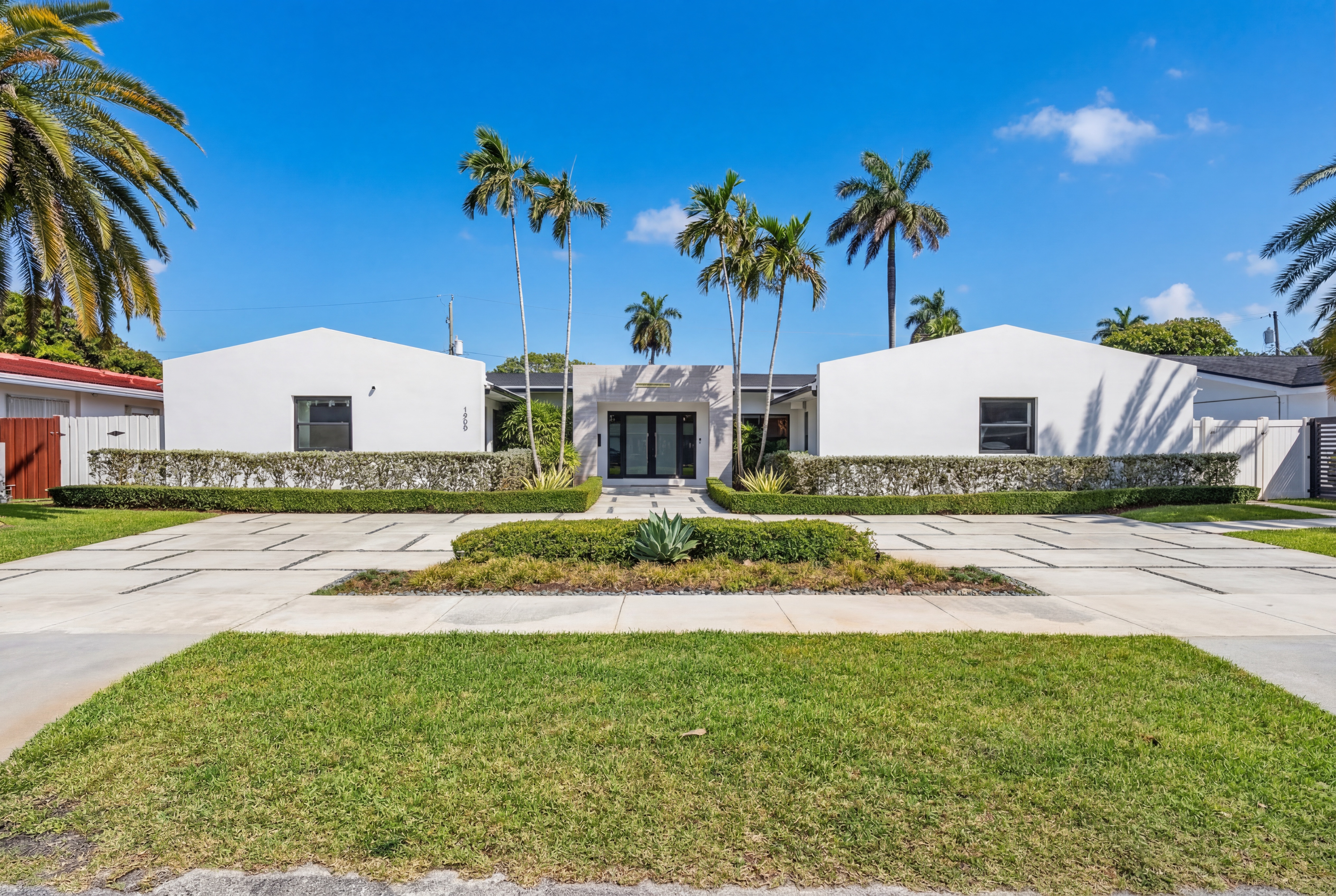 1865 NE 197th Terrace Miami FL 33179