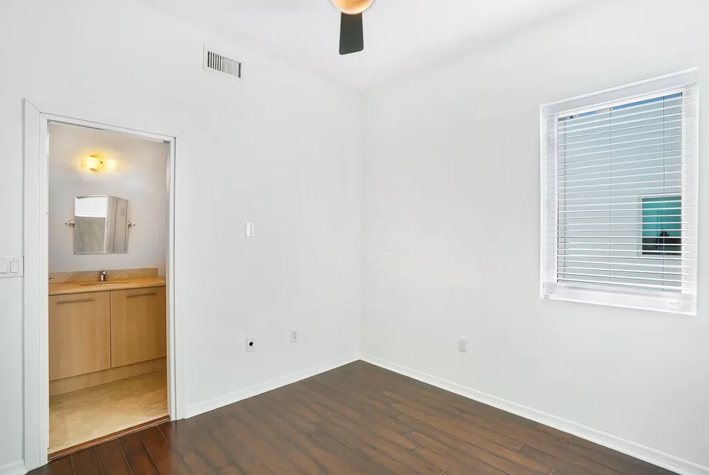 741 Northeast 4th Avenue Fort Lauderdale FL 33304