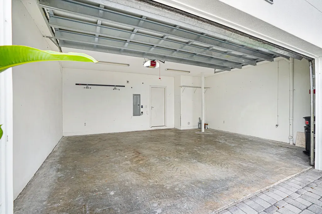741 Northeast 4th Avenue Fort Lauderdale FL 33304