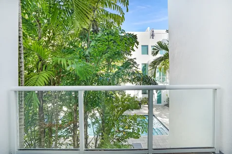 741 Northeast 4th Avenue Fort Lauderdale FL 33304