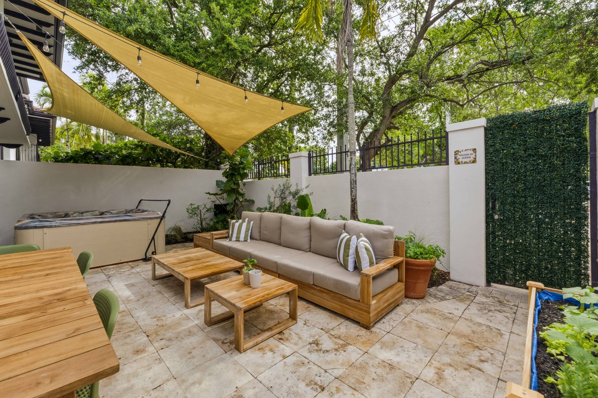 3036 Mcdonald Street Miami FL 33133