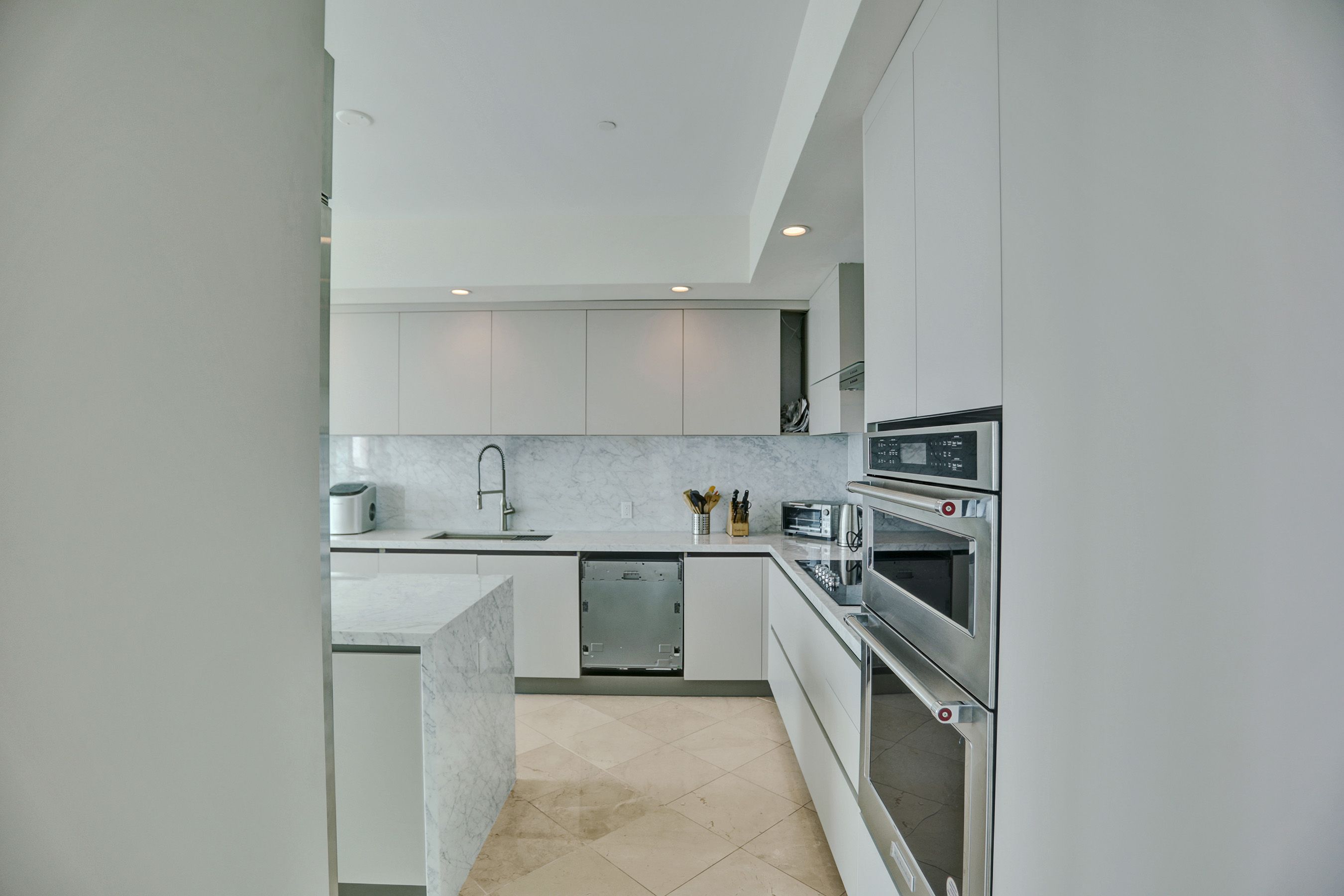 10101 Collins Avenue Bal Harbour FL 33154