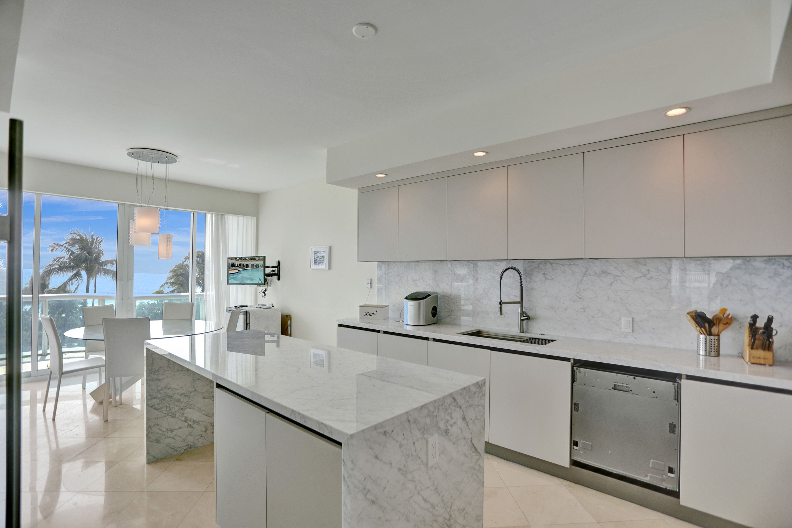 10101 Collins Avenue Bal Harbour FL 33154