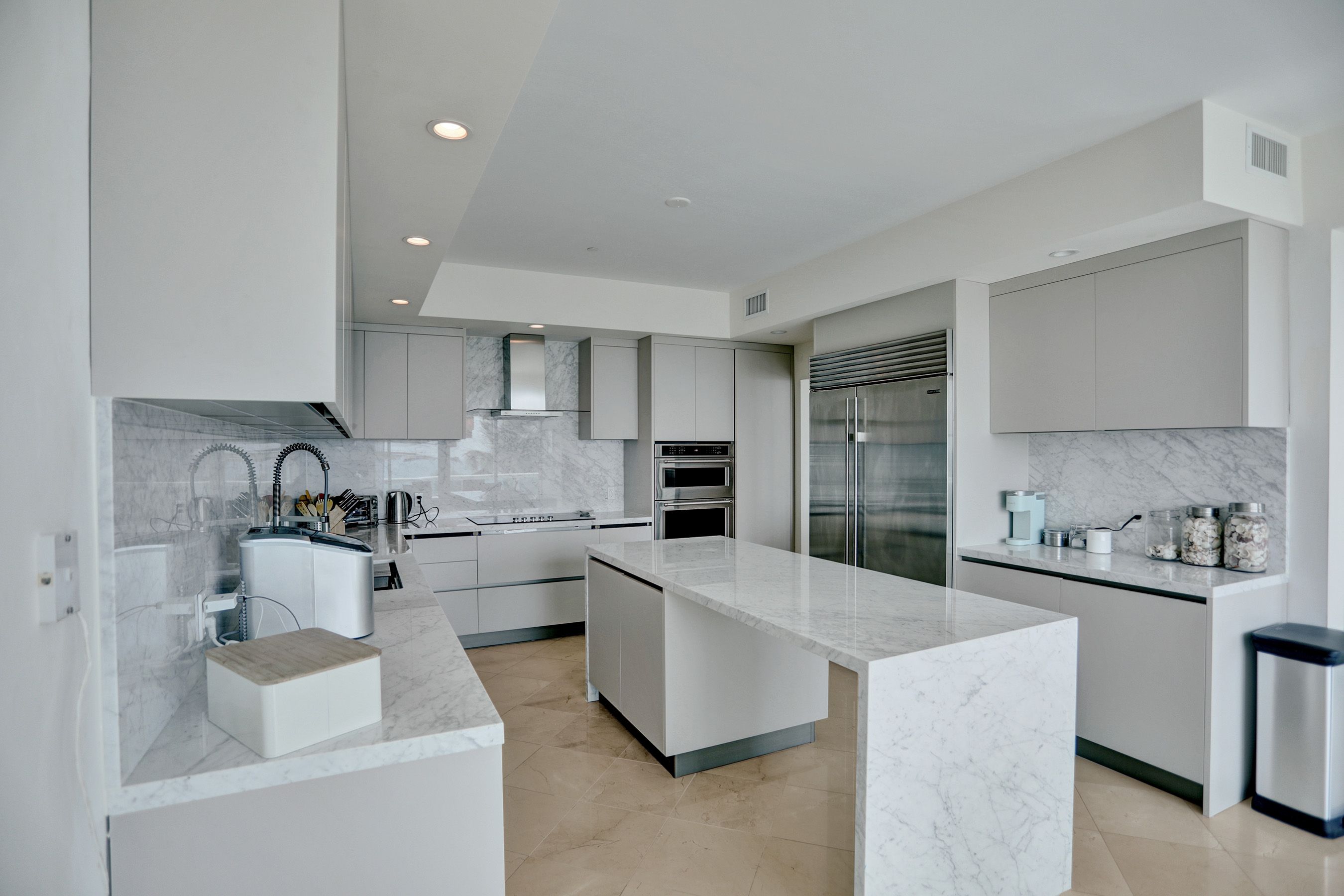 10101 Collins Avenue Bal Harbour FL 33154