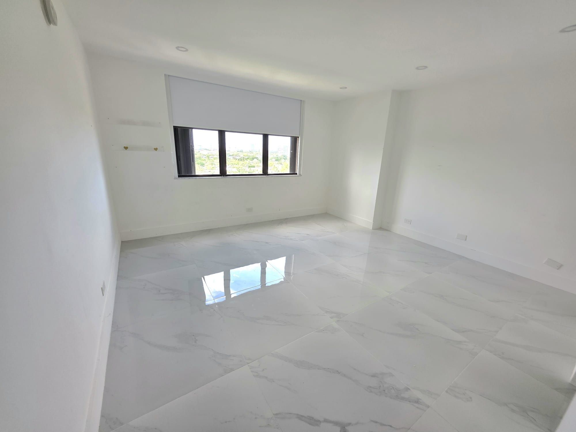 1800 NE 114th Street Miami FL 33181