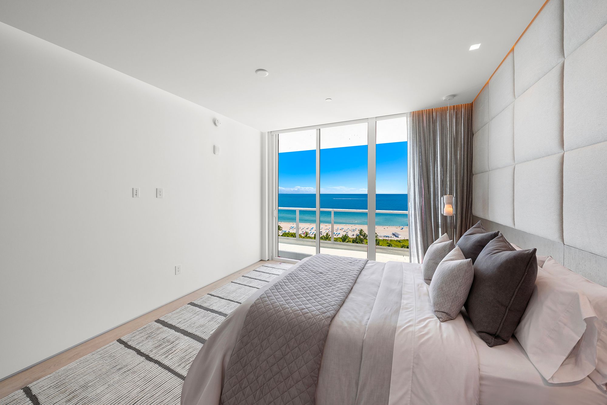 100 S Pointe Drive Miami Beach FL 33139