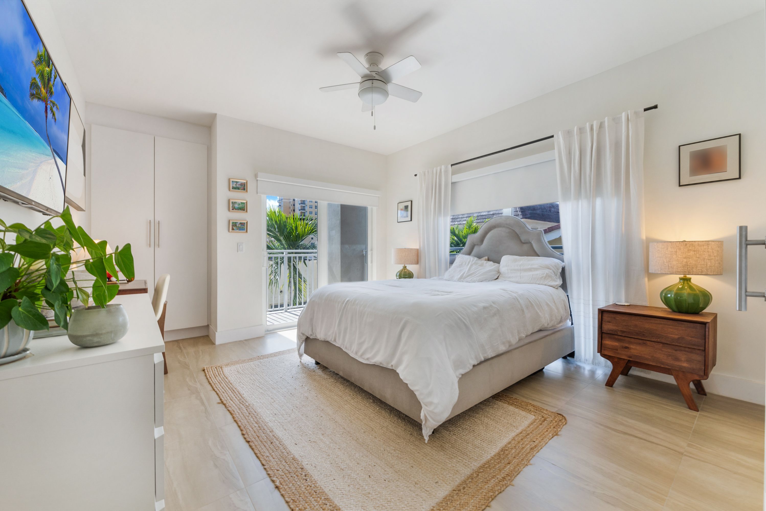 120 Salamanca Avenue Coral Gables FL 33134