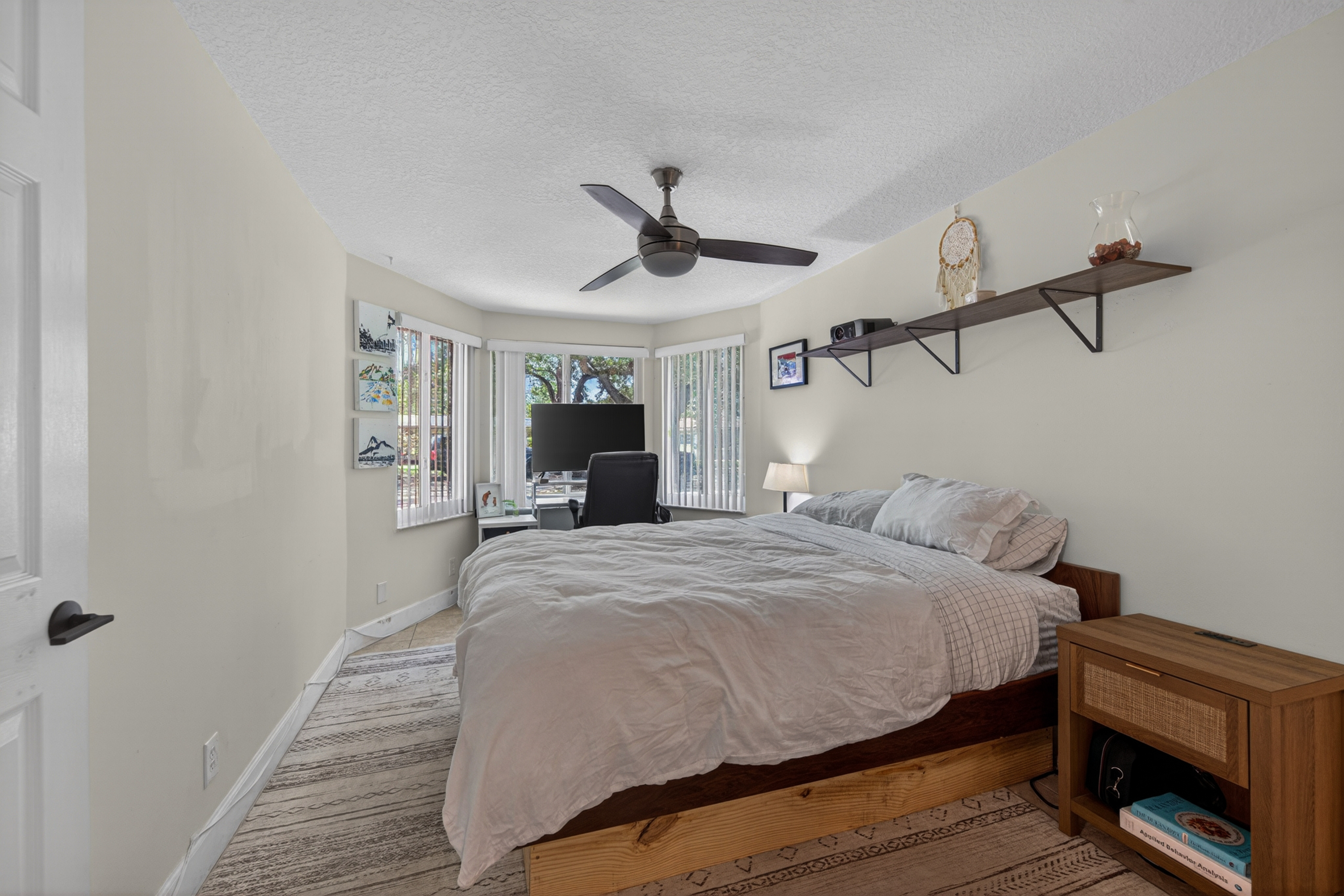 211 S 57th Way Hollywood FL 33023