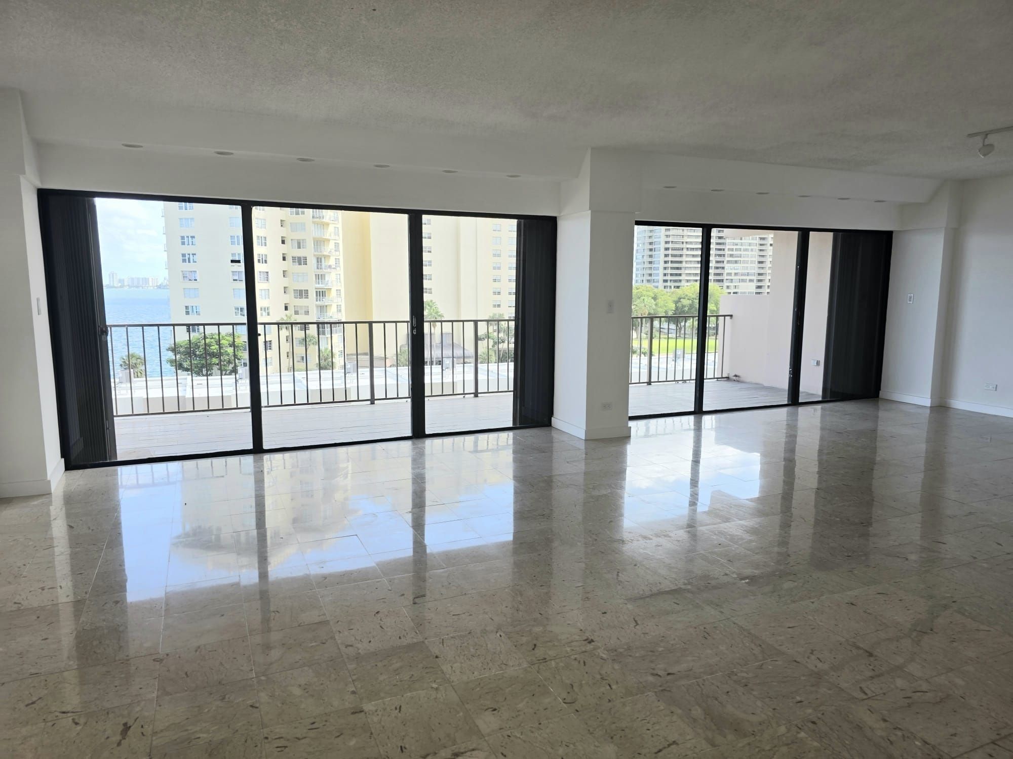 1800 NE 114th Street Miami FL 33181