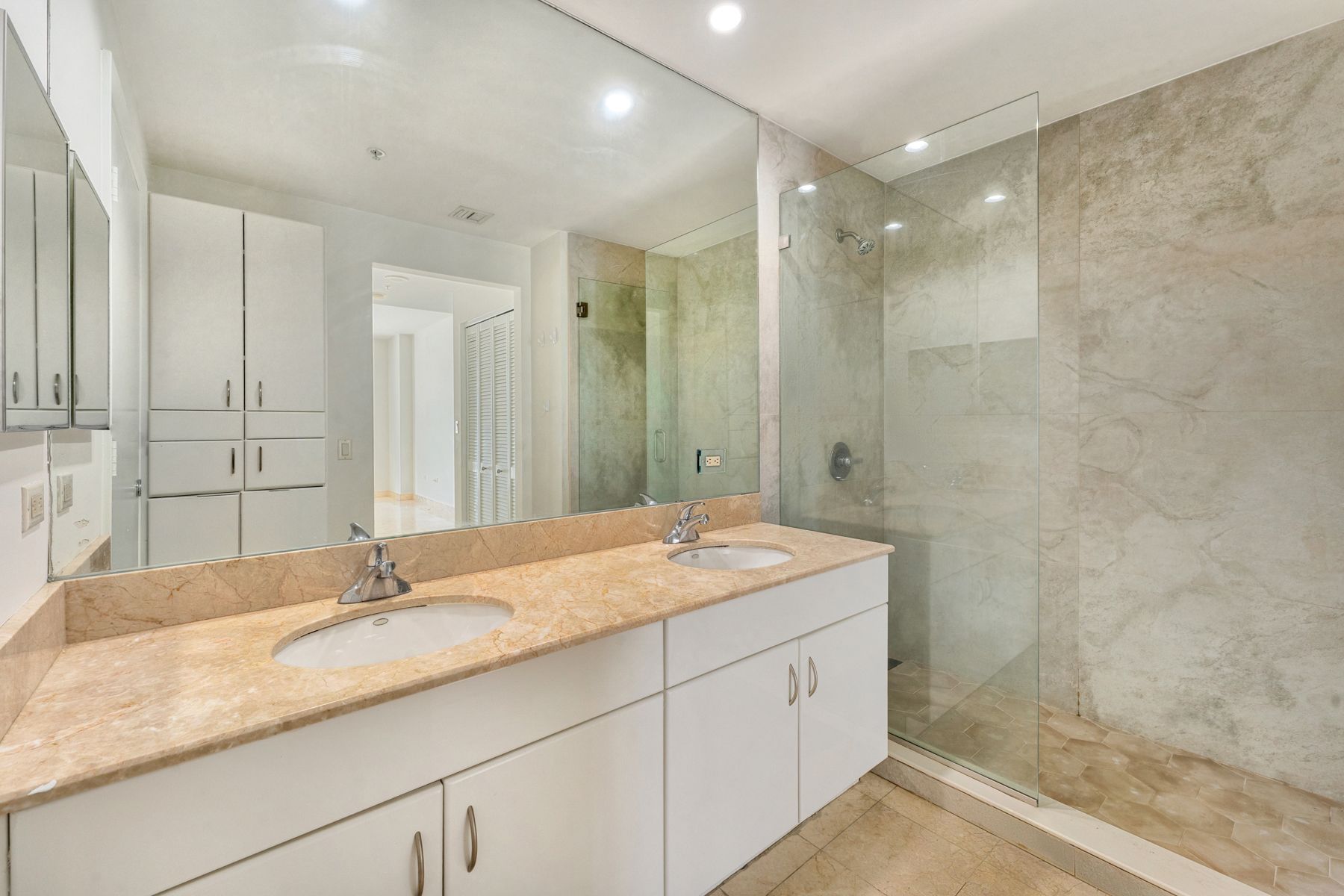 801 Brickell Key Boulevard Miami FL 33131