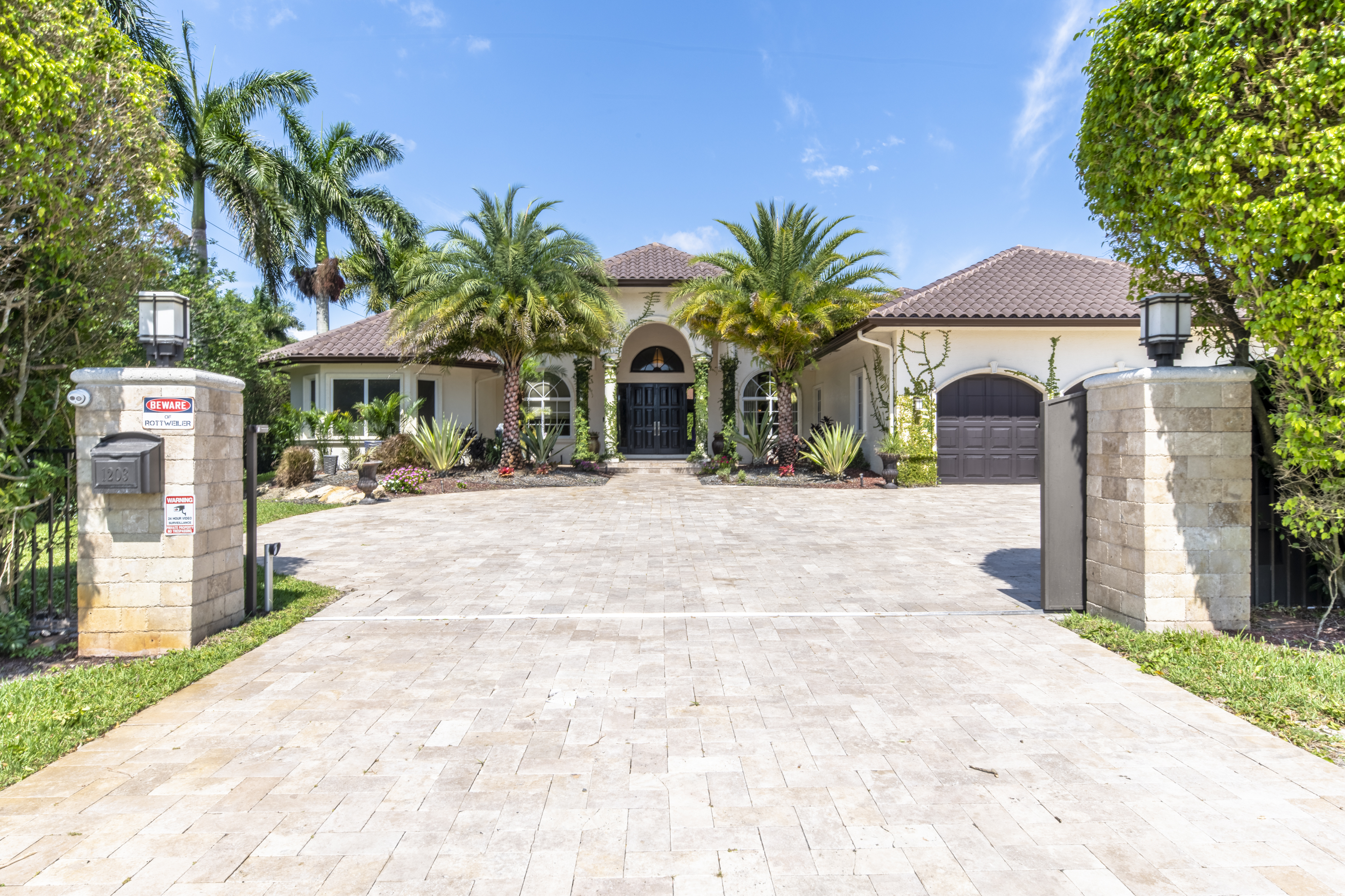 1203 NW 121st Avenue Plantation FL 33323