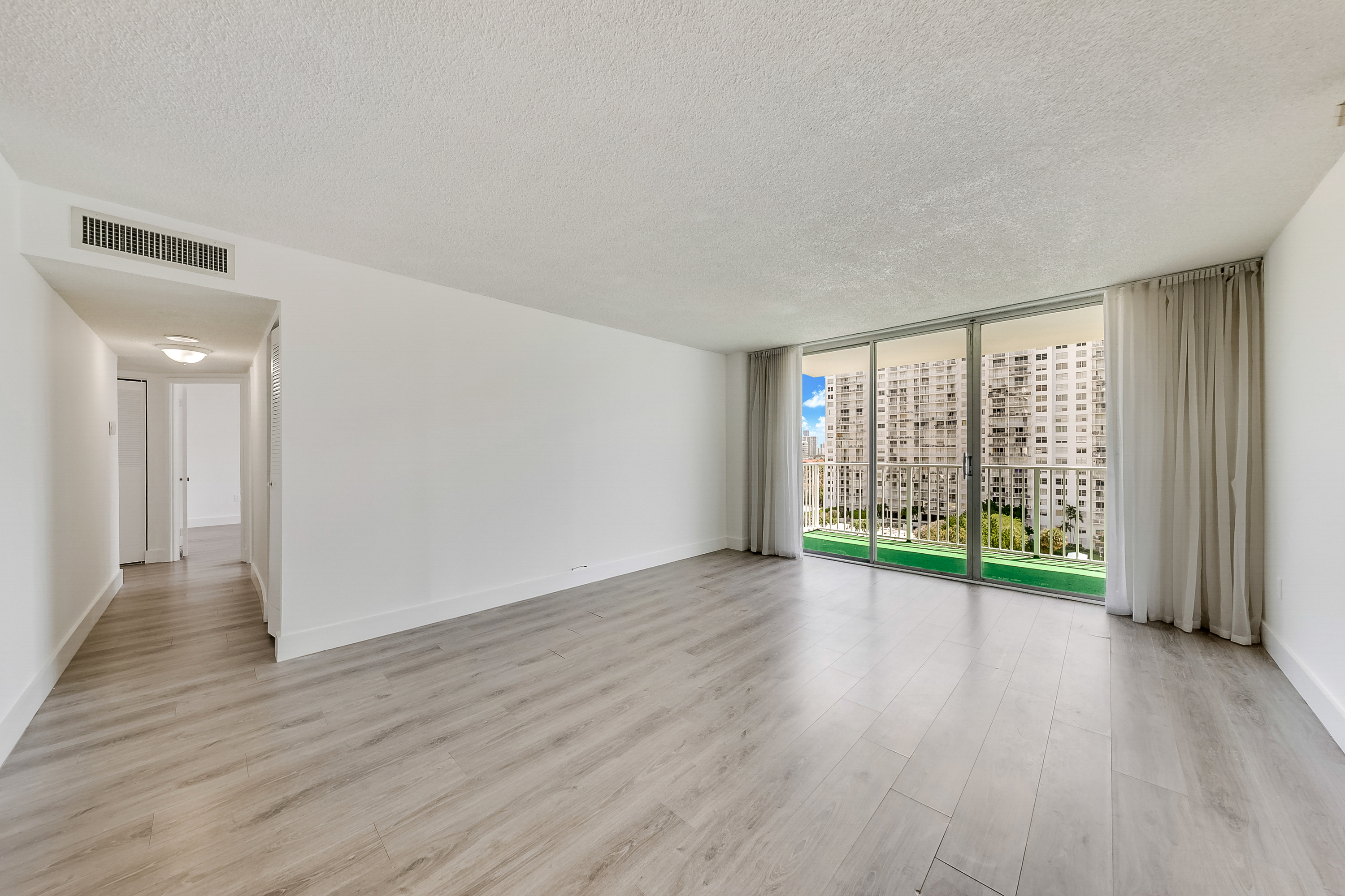 2801 NE 183rd Street Aventura FL 33160