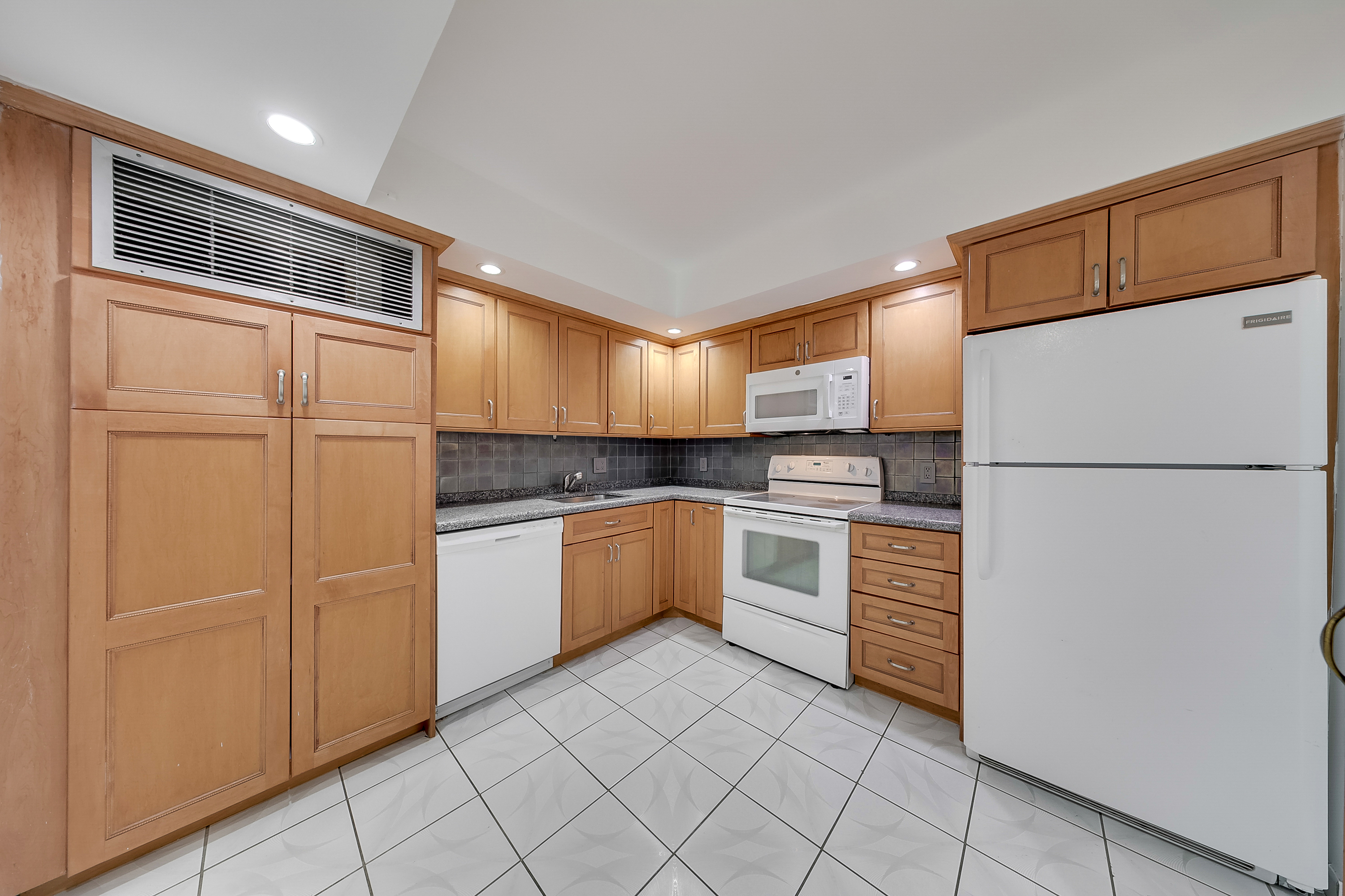 2801 NE 183rd Street Aventura FL 33160