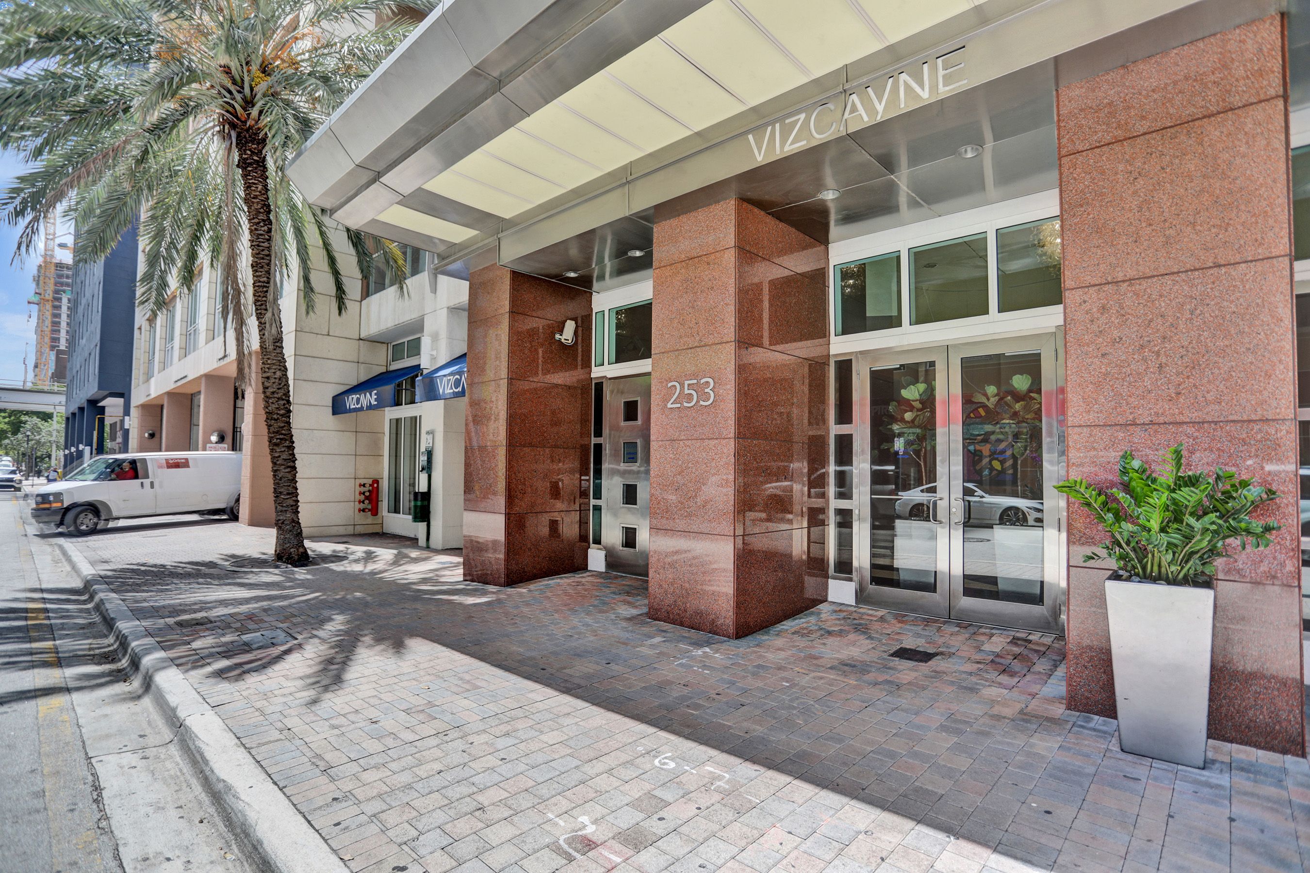 253 NE 2nd Street Miami FL 33132