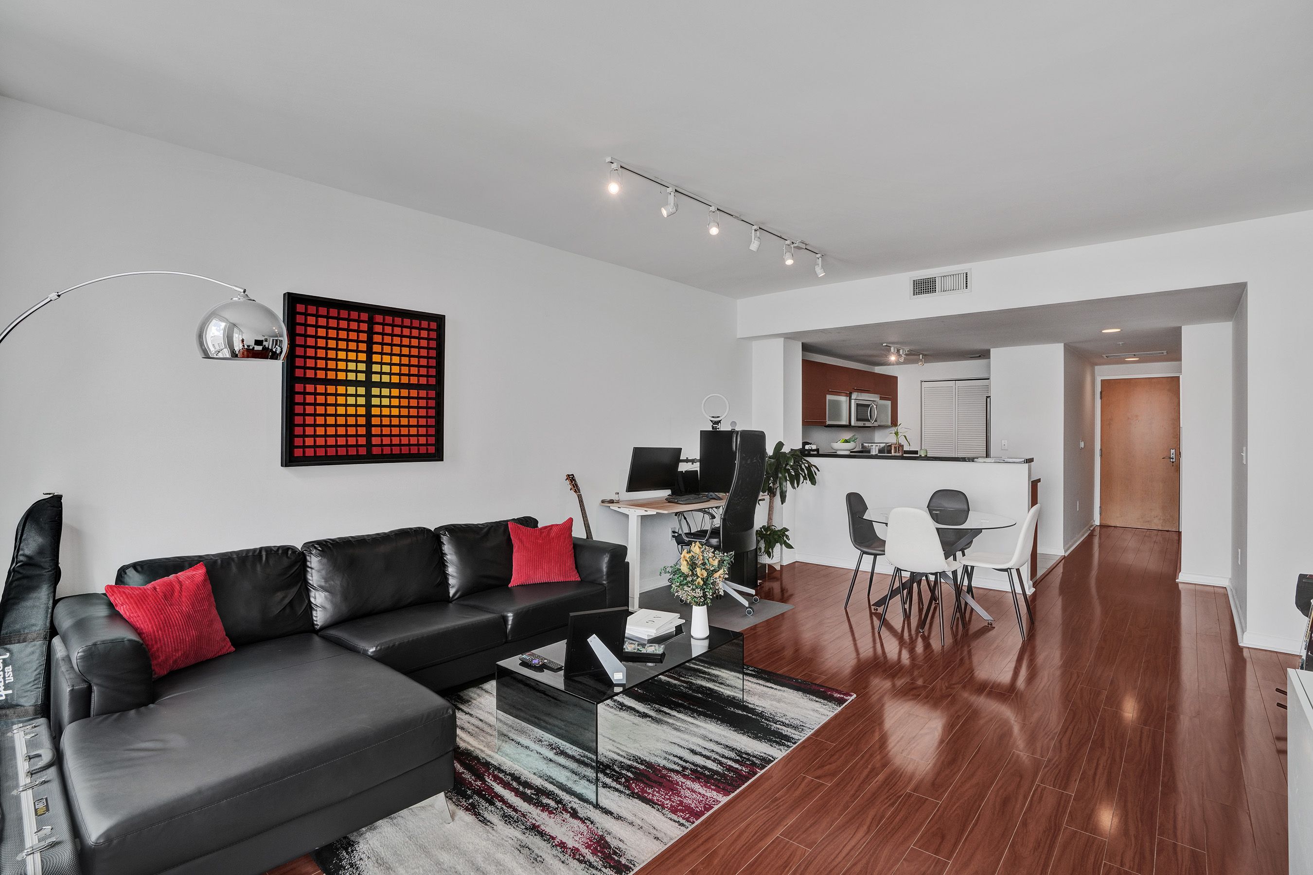 253 NE 2nd Street Miami FL 33132